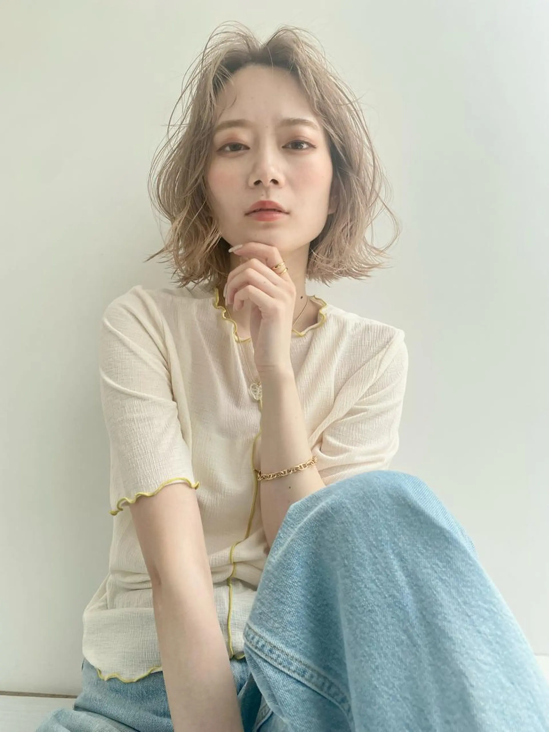 ミディアム 伊藤 愛美のヘアスタイル