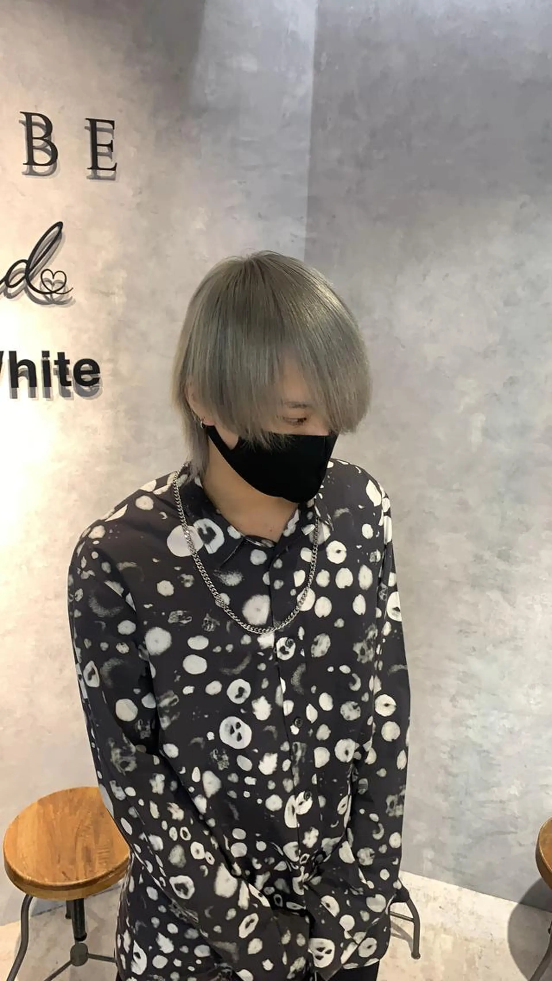ショート 派手髪支持率No1 Eisukeのヘアスタイル
