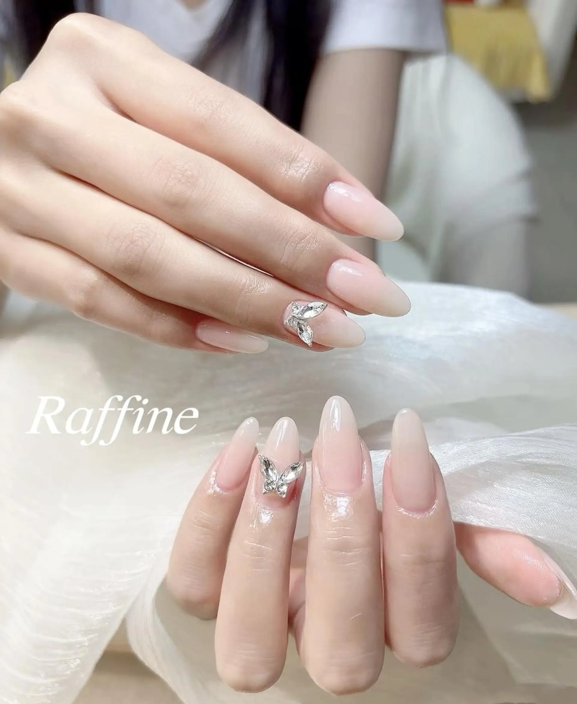 ネイル ハンドネイル RAFFINE haru🦋🩵のネイルデザイン