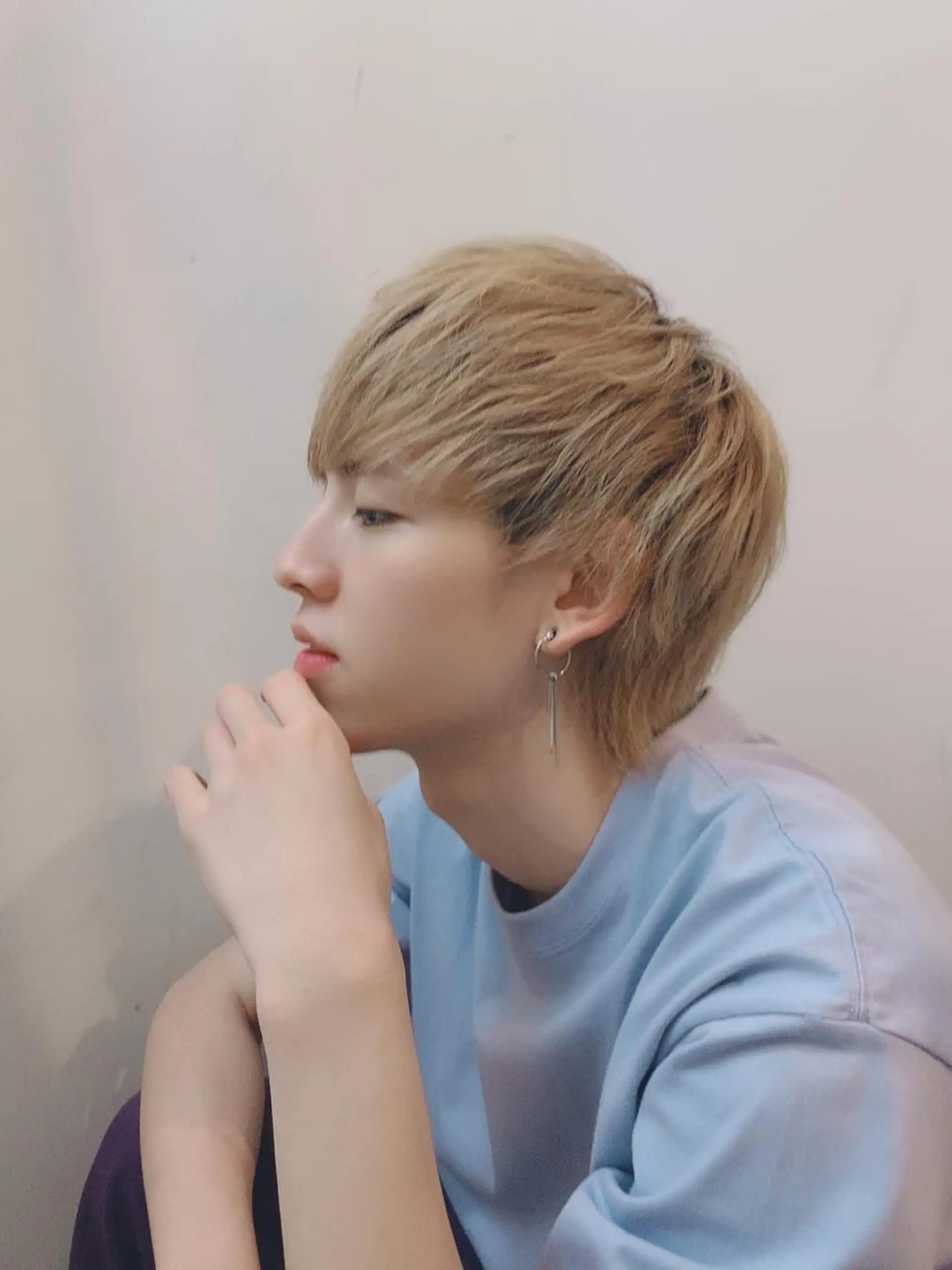 ミディアム ウルフカット HIRO GINZA 御徒町店所属・岡崎 海人のヘアスタイル