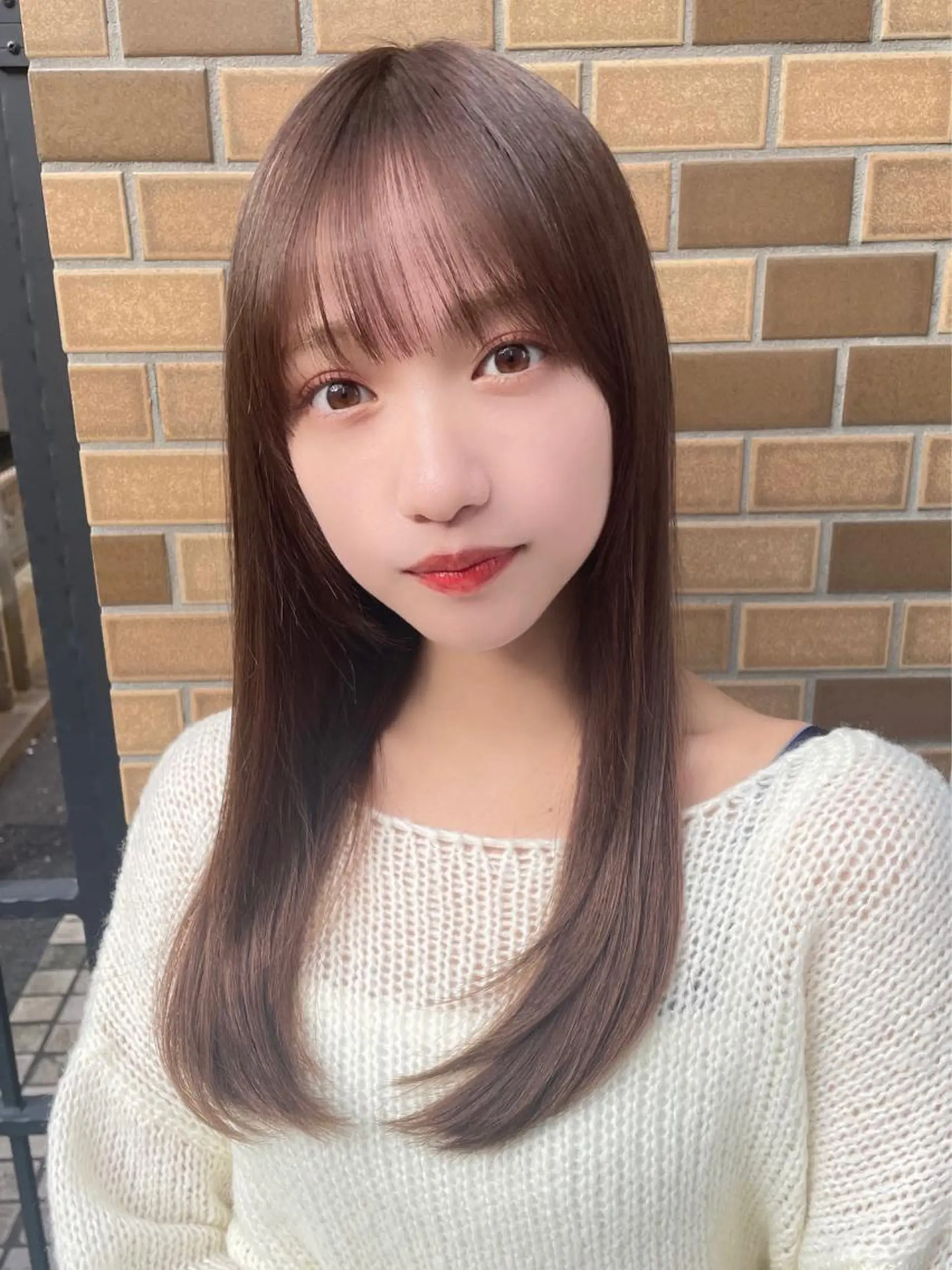 セミロング 縮毛矯正 PLATINA所属・上田 ヒロツグのヘアスタイル