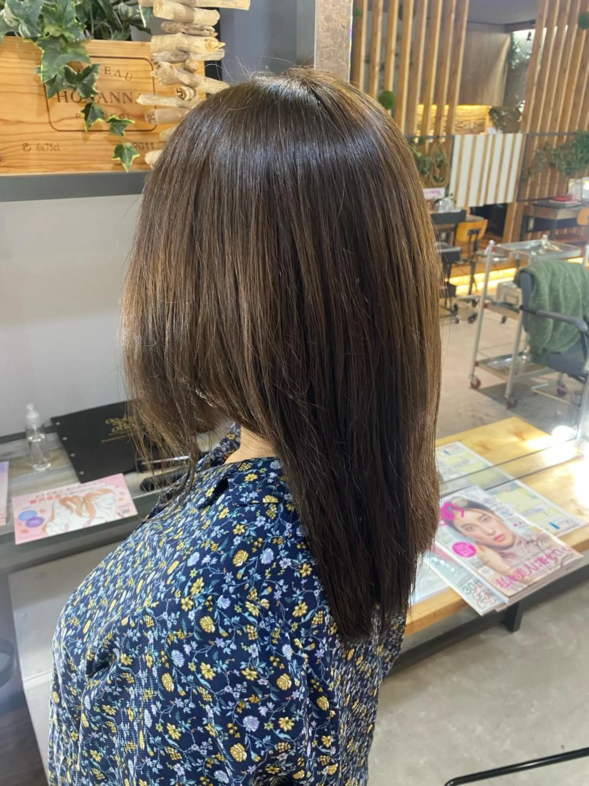 セミロング 溜 一太のヘアスタイル