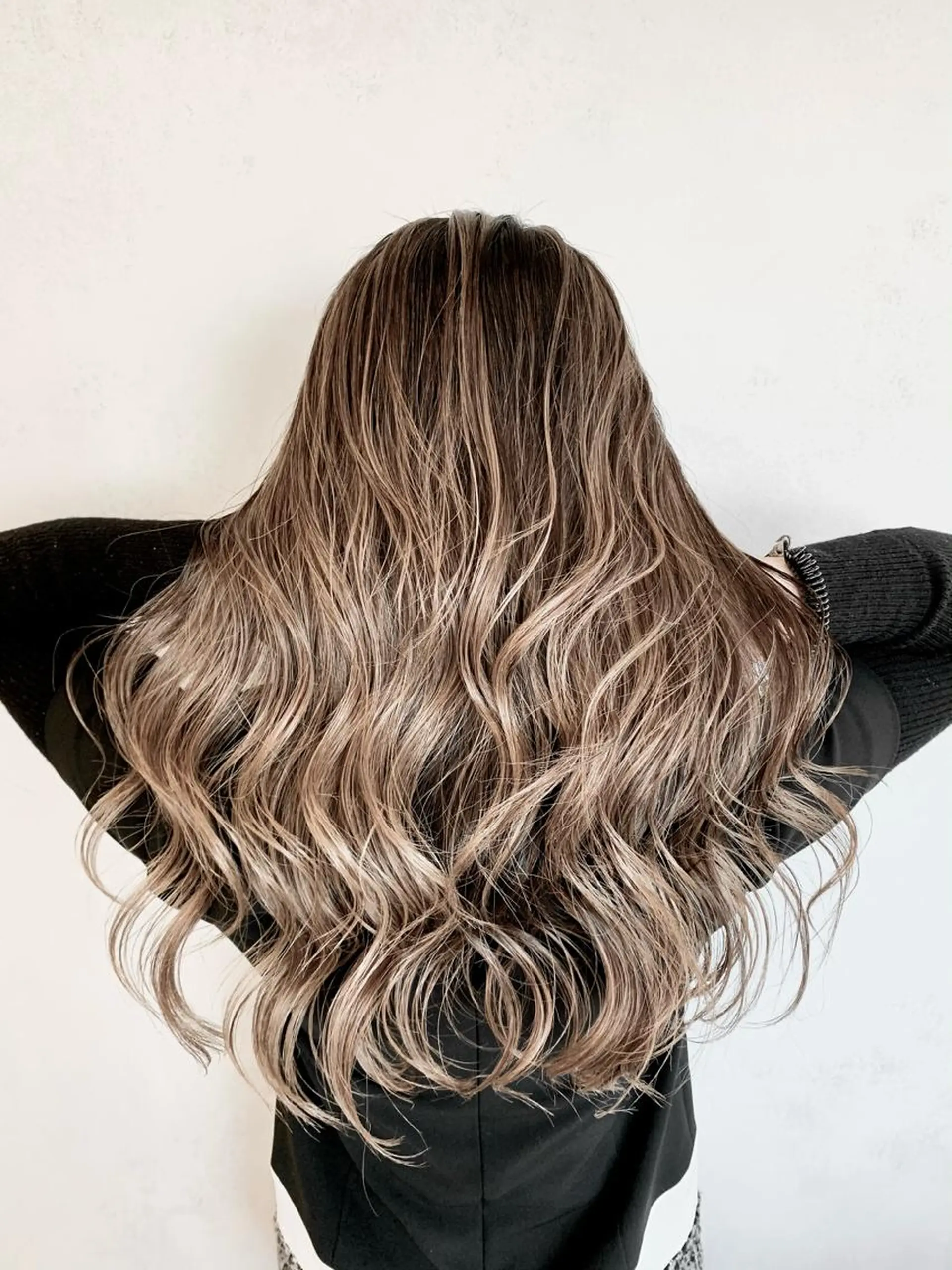 ロング レイヤーカット ヘアカラー トリートメント 韓国レイヤーカット KOUKIのヘアスタイル