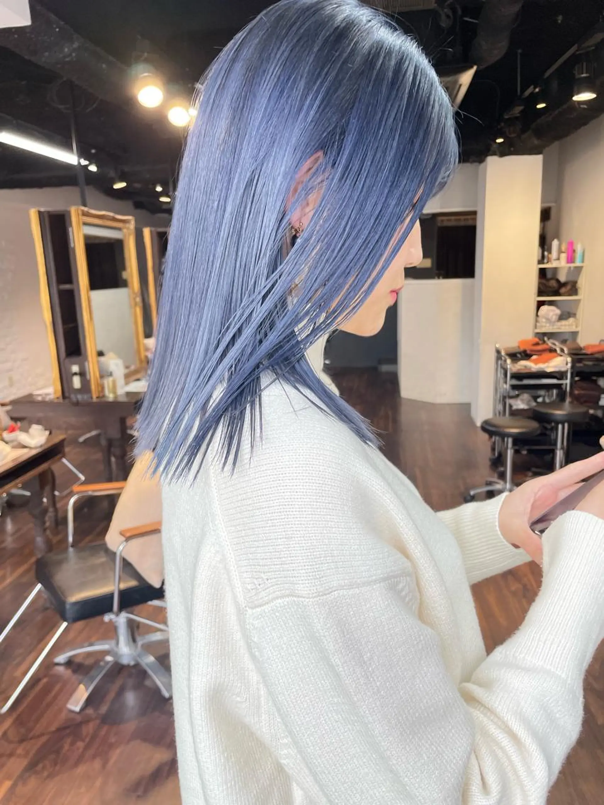 ミディアム オカモト ミユウのヘアスタイル