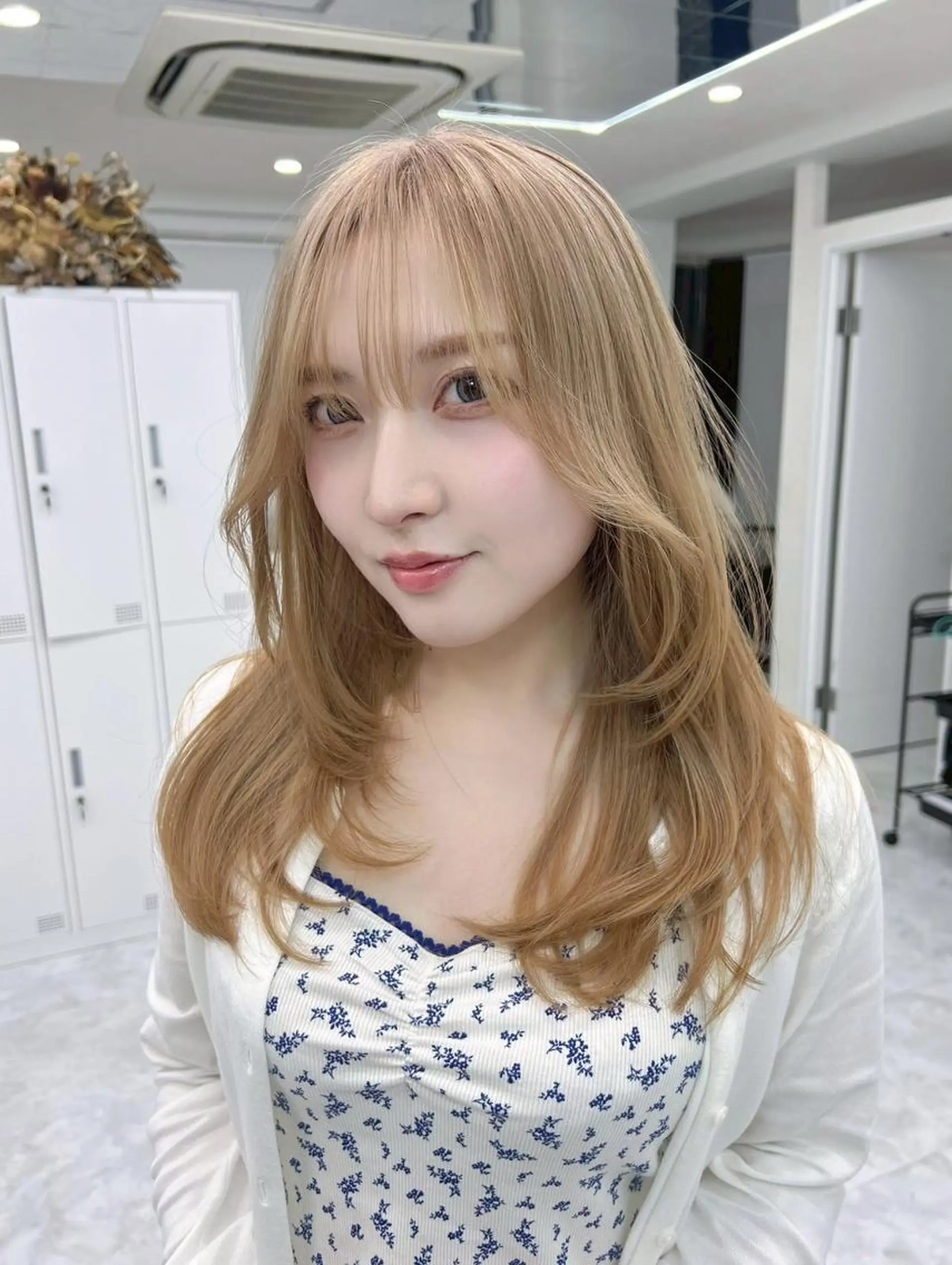 ロング 江坂最安値*ブリーチ 田中のヘアスタイル