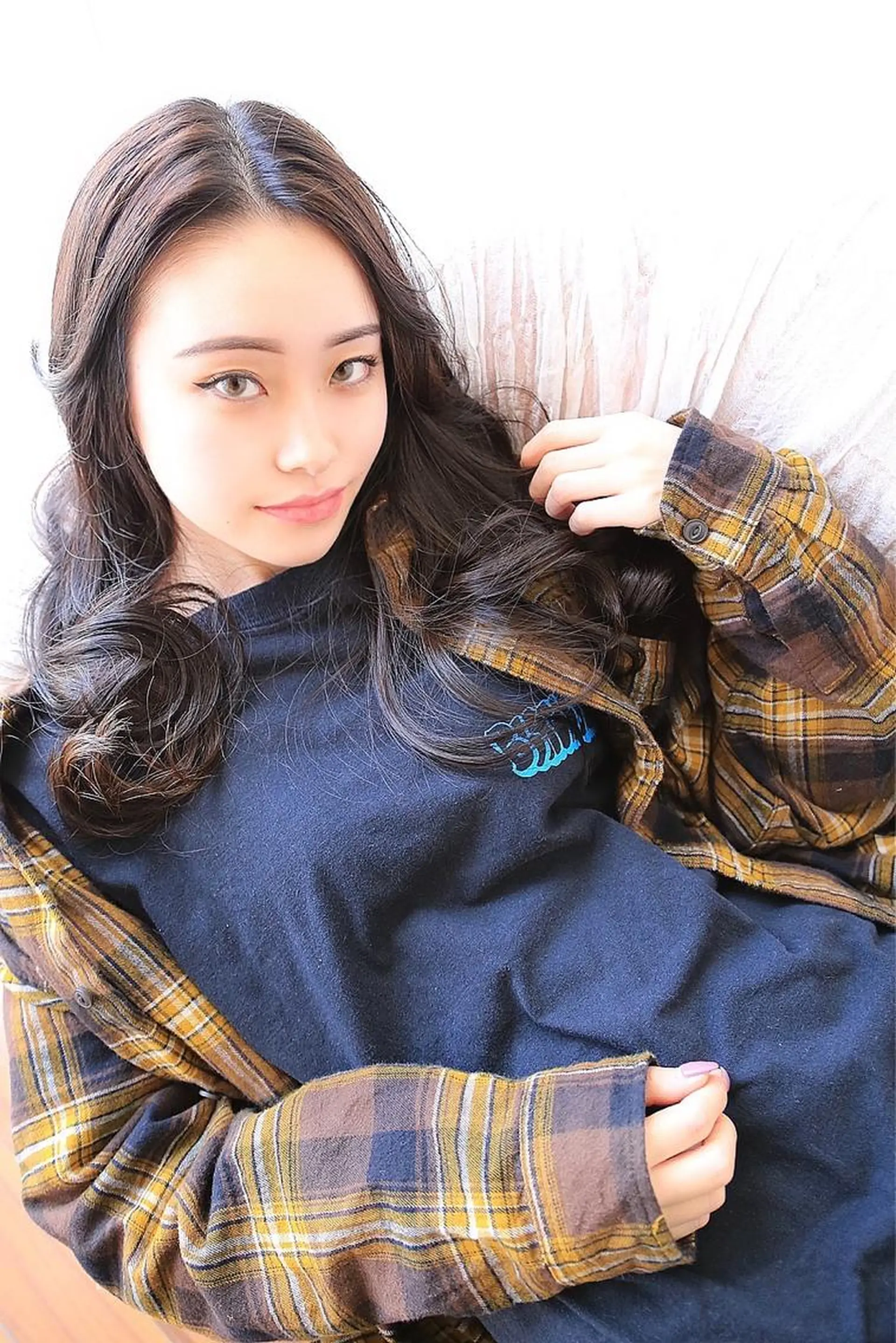 ロング ヨシンモリ 森 宇旦のヘアスタイル