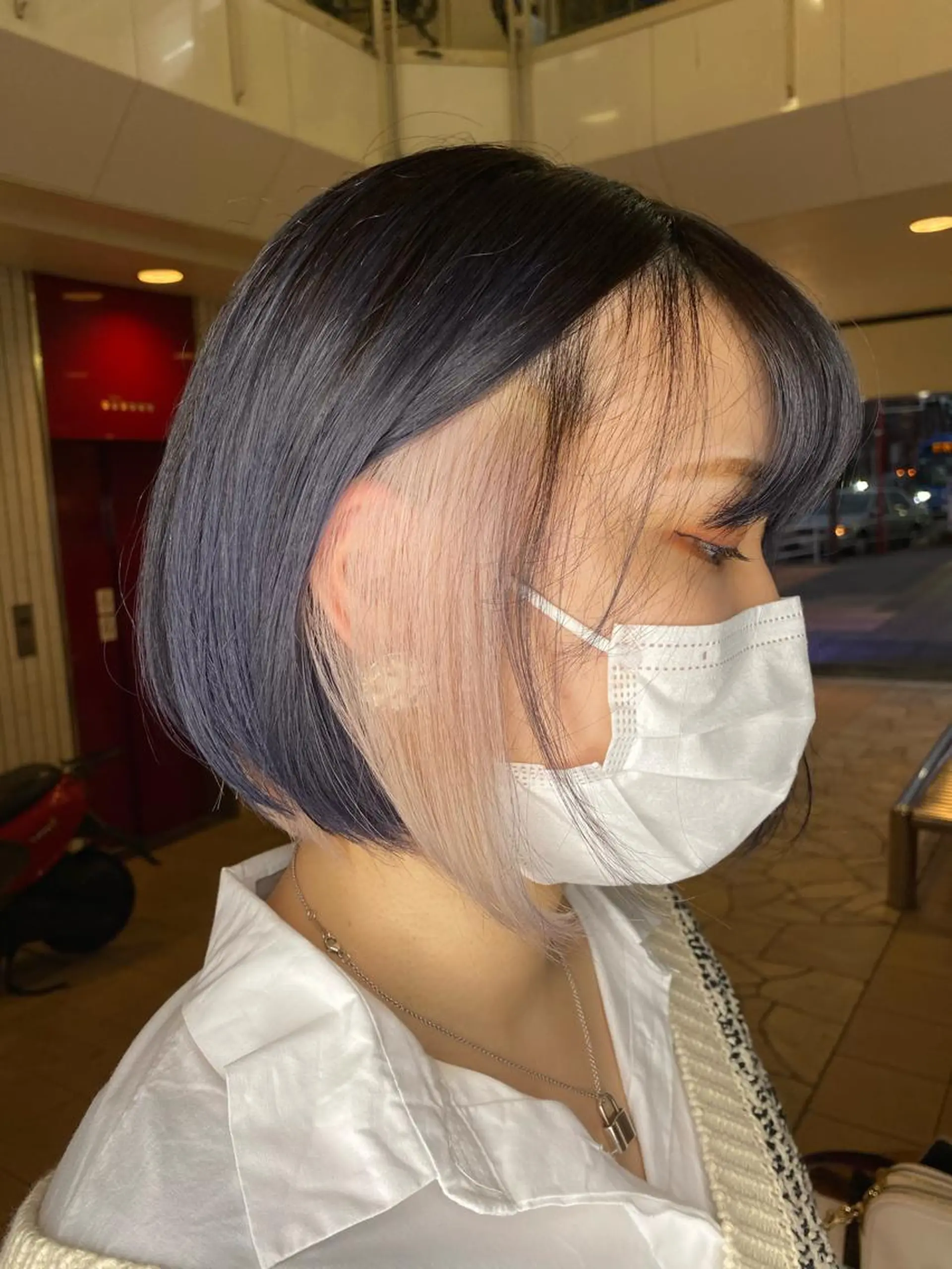 ショート カラー パーマ ヘアアレンジ メンズ キッズ ネイル マツエク・マツパ ホワイト emu所属・🌈髪質改善・美髪矯 正・平野瀬乃🌈のヘアスタイル