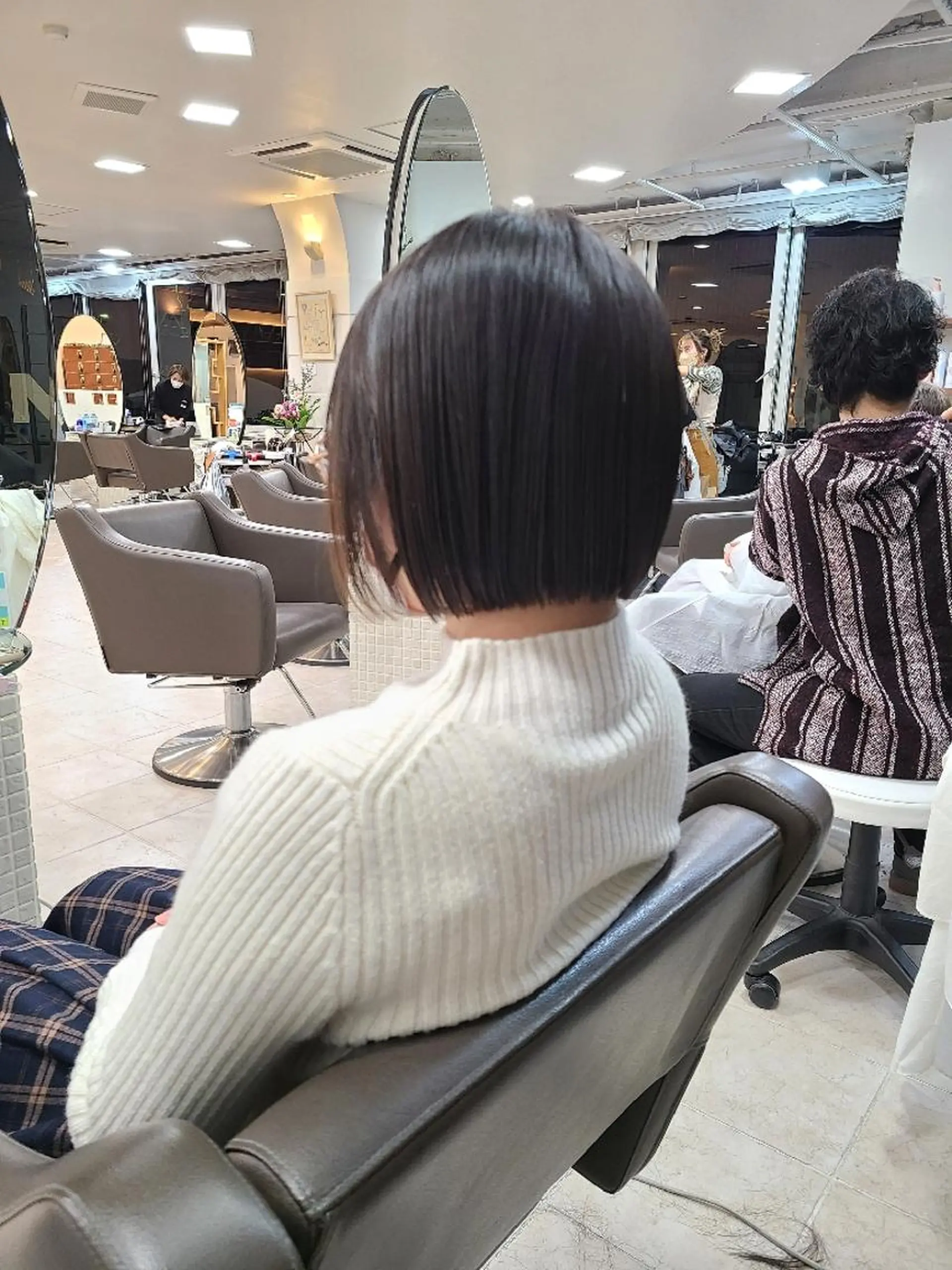 ショート GO TODAYシェアサロン岡山店所属・🎗️髪質改善・美髪 艶髪🥇小西邦生のヘアスタイル
