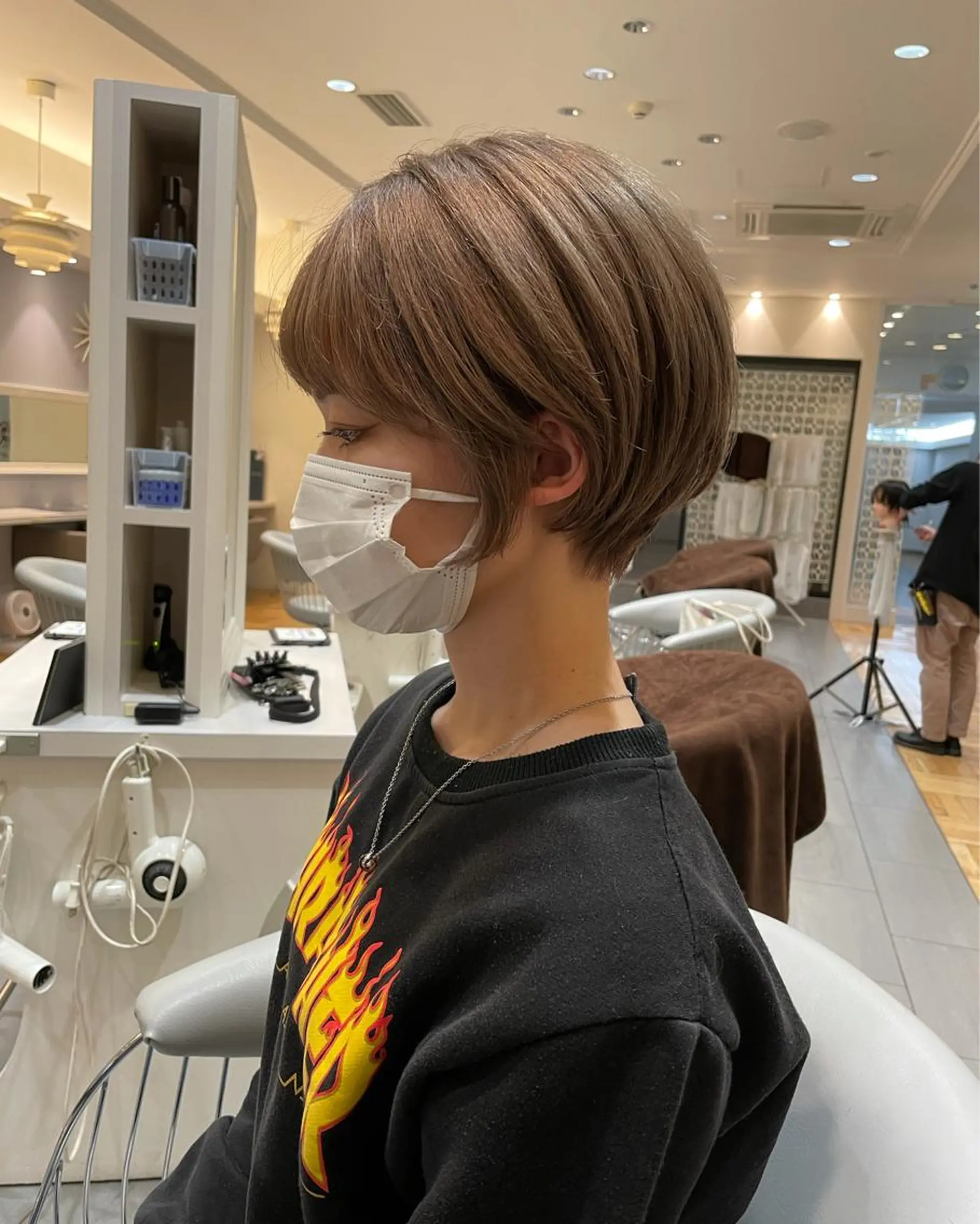 ショート カラー カット ヘアカラー トリートメント 韓国風レイヤーカット 松葉翔のヘアスタイル