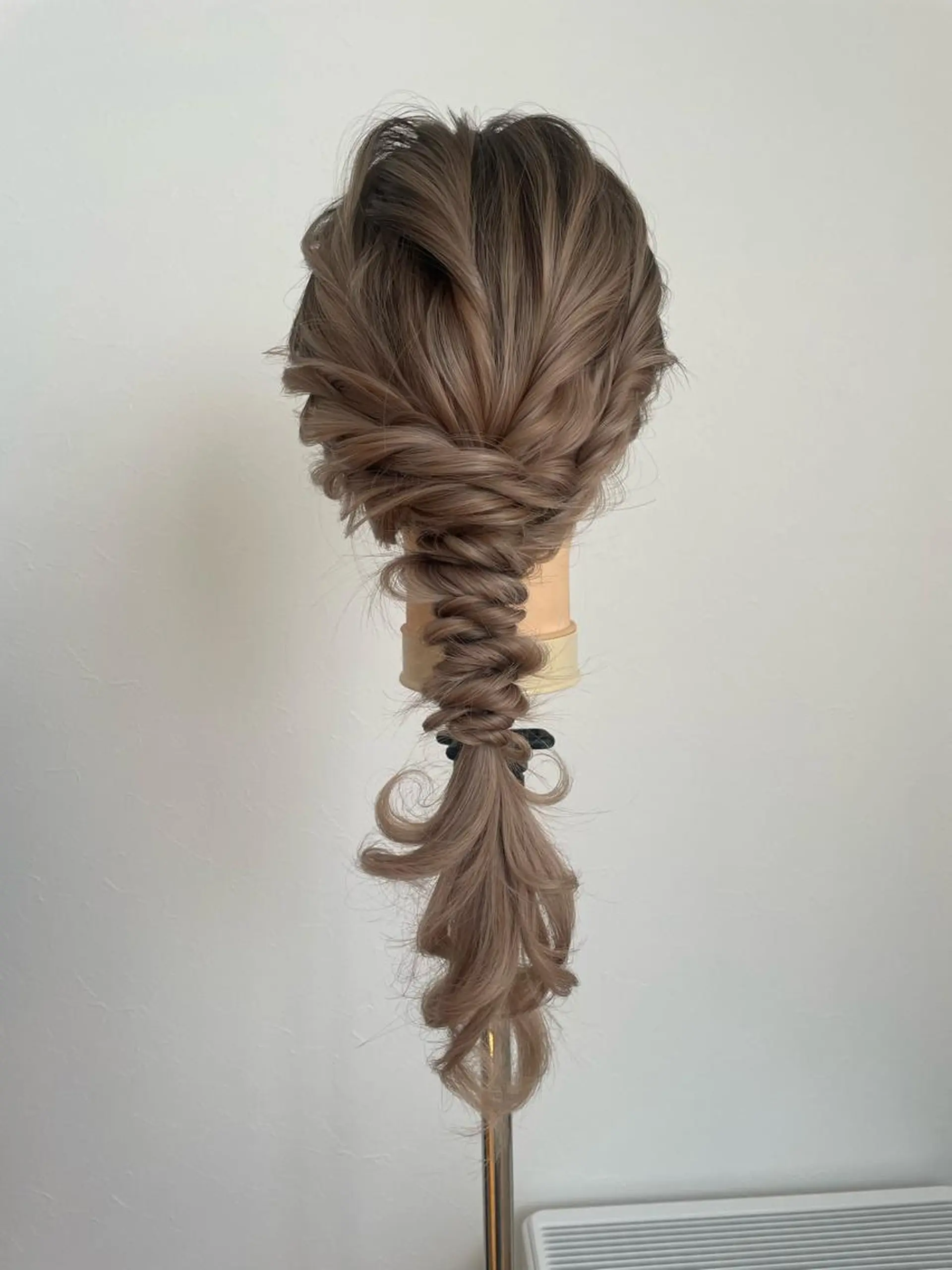 ヘアアレンジ ポニーテール 中山 郁恵のヘアスタイル