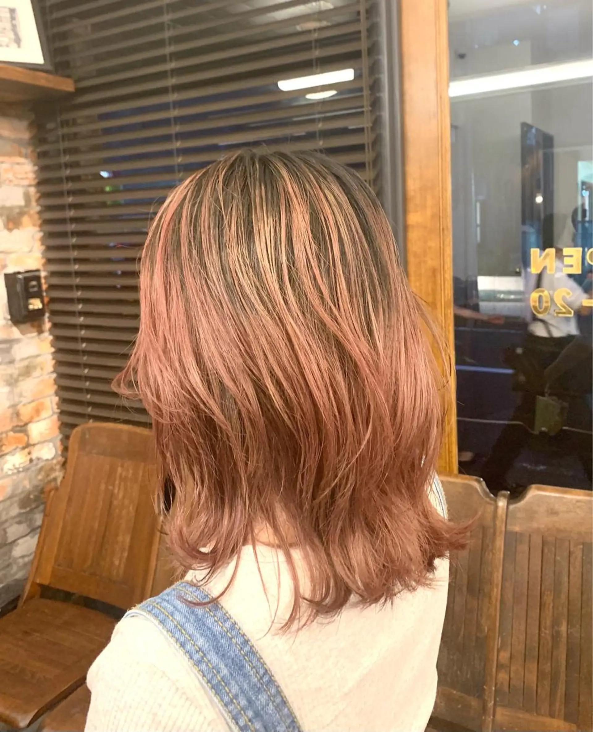 ミディアム カラー 園田 将士のヘアスタイル