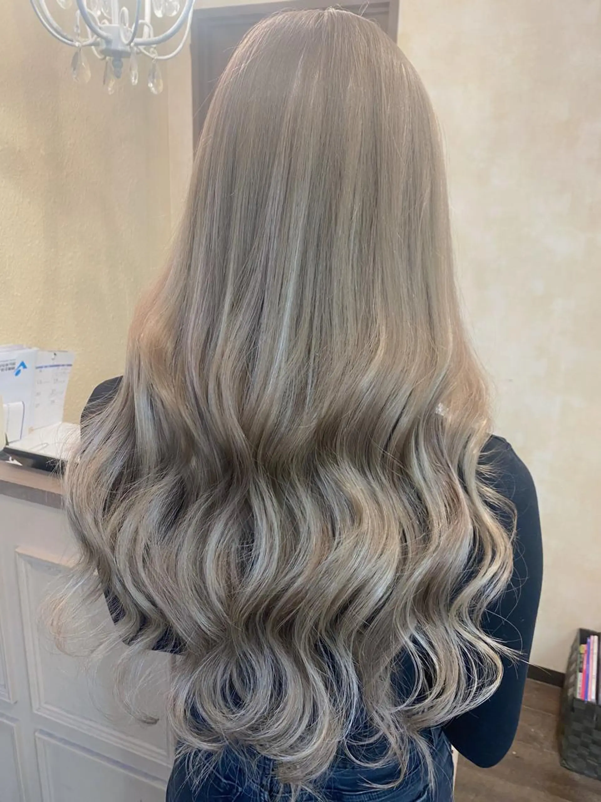 ロング ヘアアレンジ シールエクステ アッシュ エクステ ロング カット エクステ 田井中 悠紀のヘアスタイル