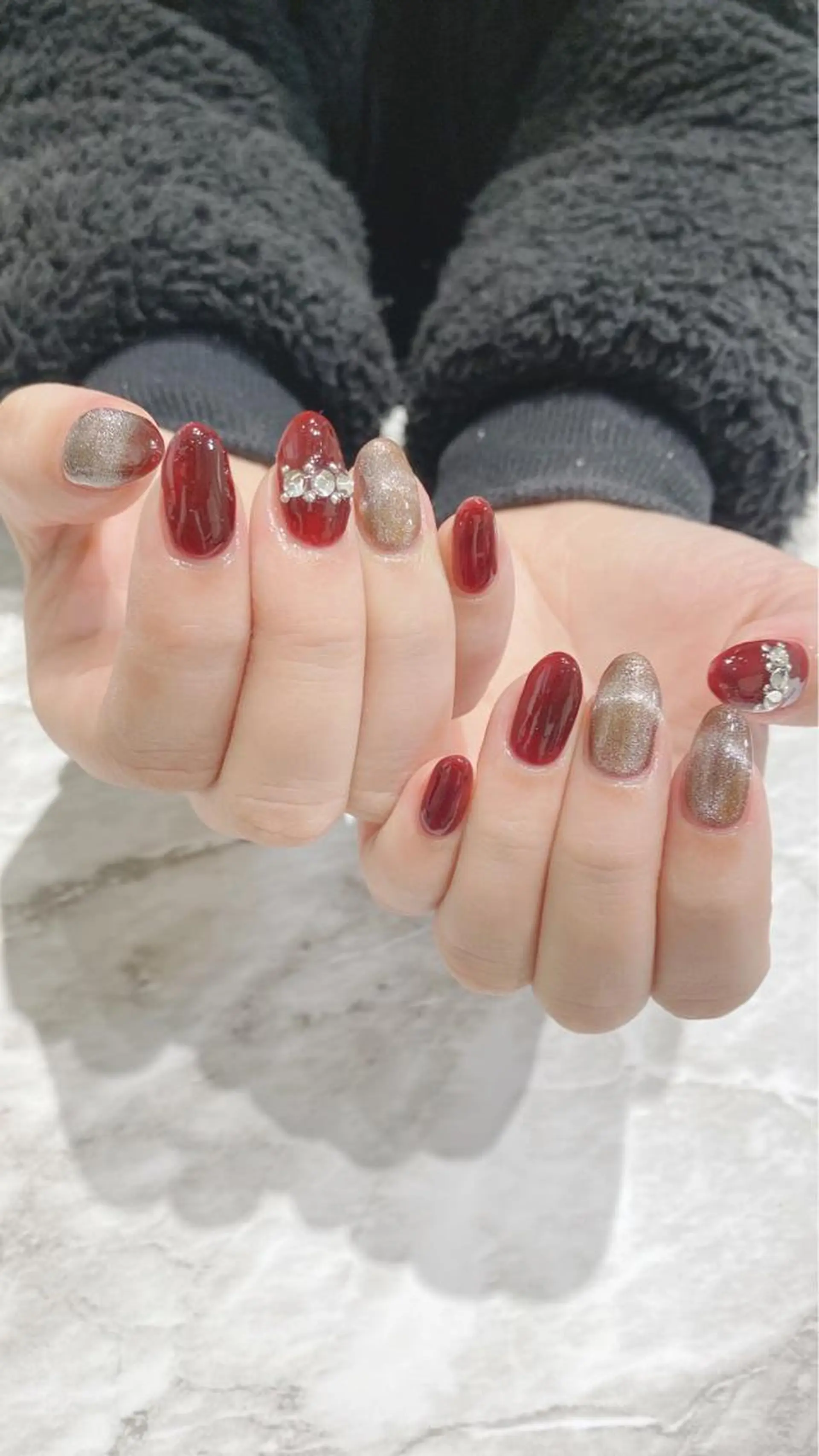 ネイル ボルドー マグネットネイル ワンカラーネイル ハンドネイル フットネイル ハンドケア nail salon  AlgeTy所属・✴︎:.｡. MAKI.｡.:✴︎のネイルデザイン