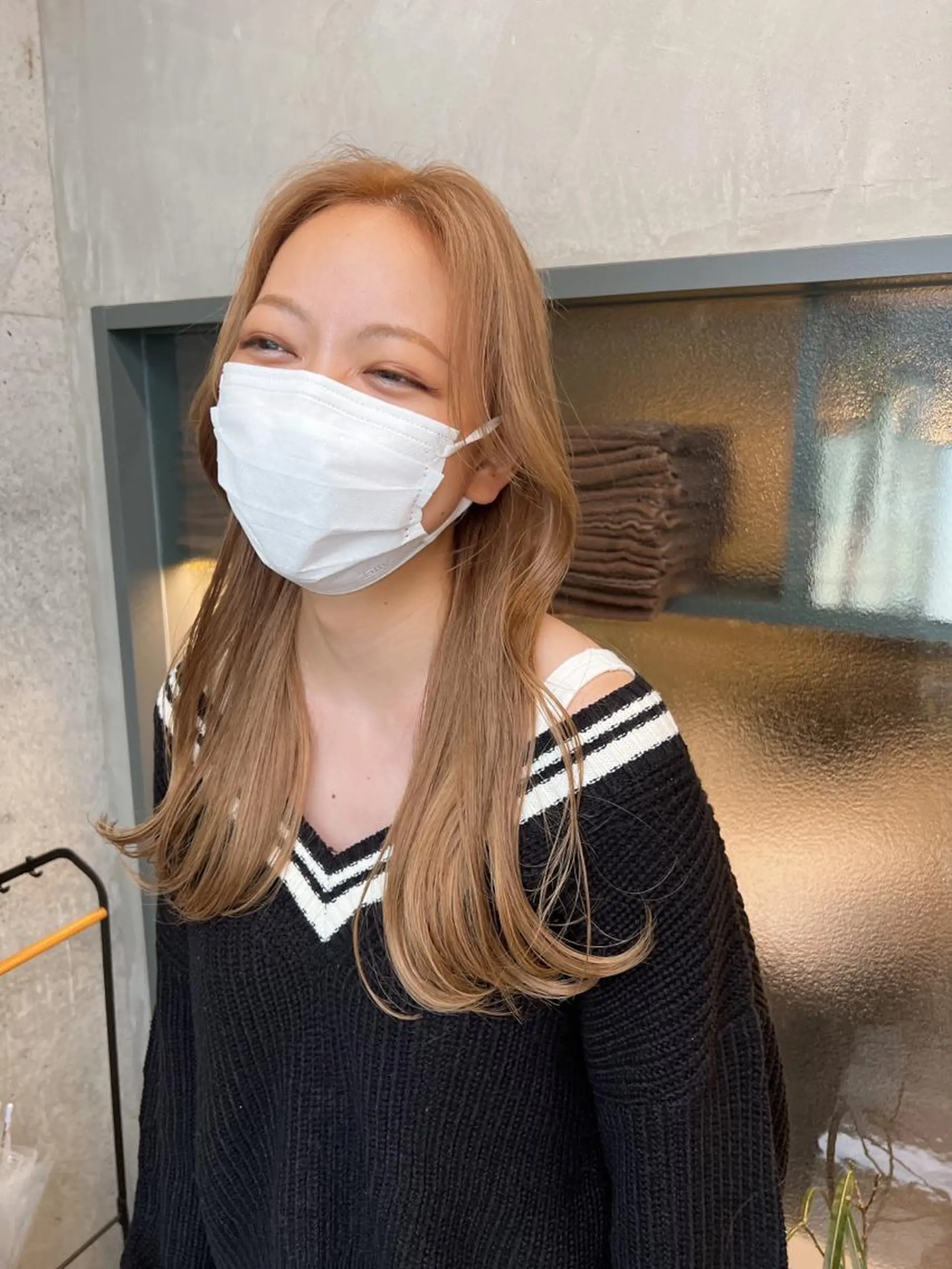 ロング カラー ベージュカラー ブリーチ ミルクティーベージュ くびれヘア レイヤーカット カット ヘアカラー 誰よりも丁寧なカット 🍀小林輝のヘアスタイル