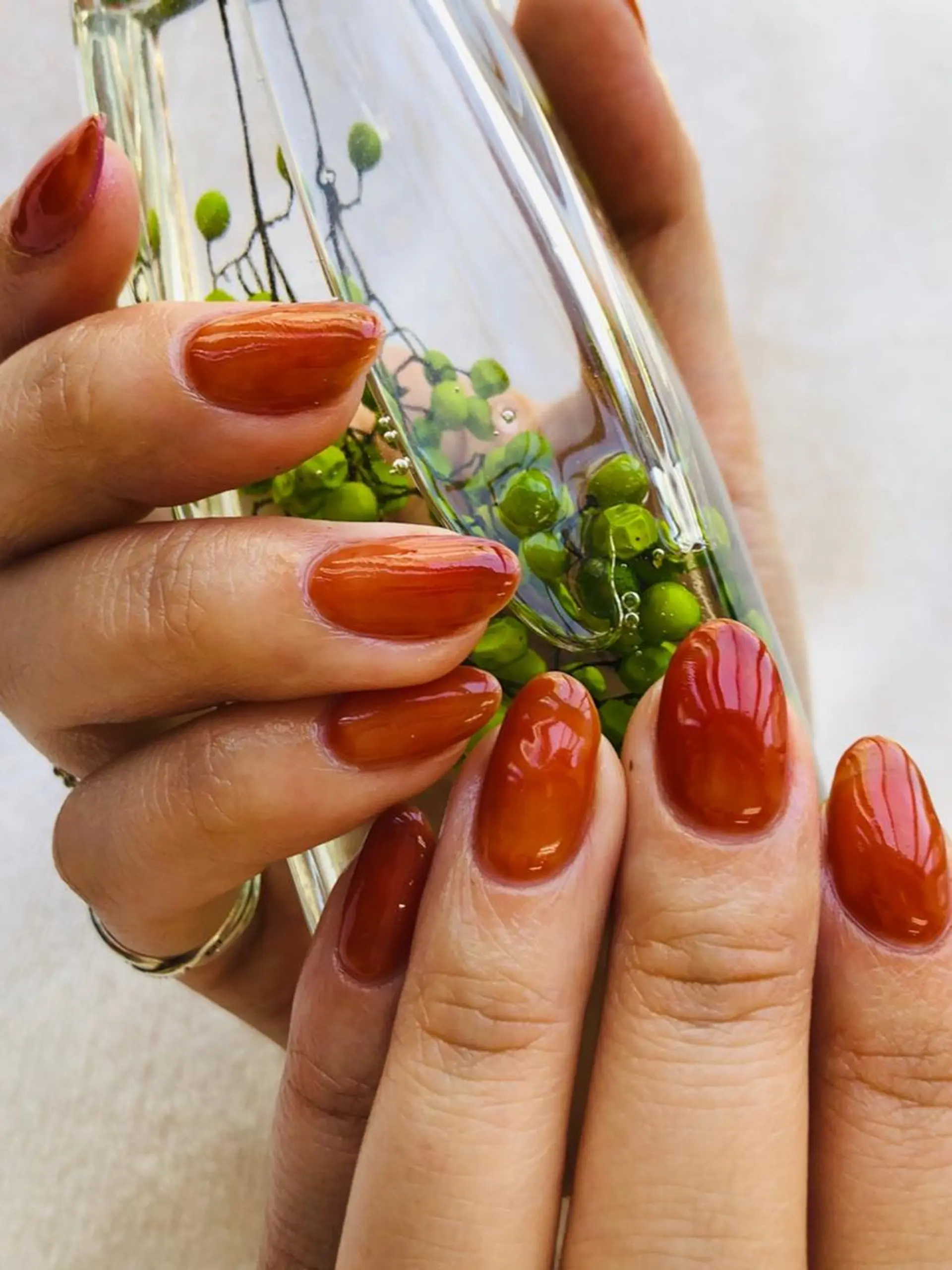 ネイル 【尾下】 ロイヤル•セラピストのネイルデザイン