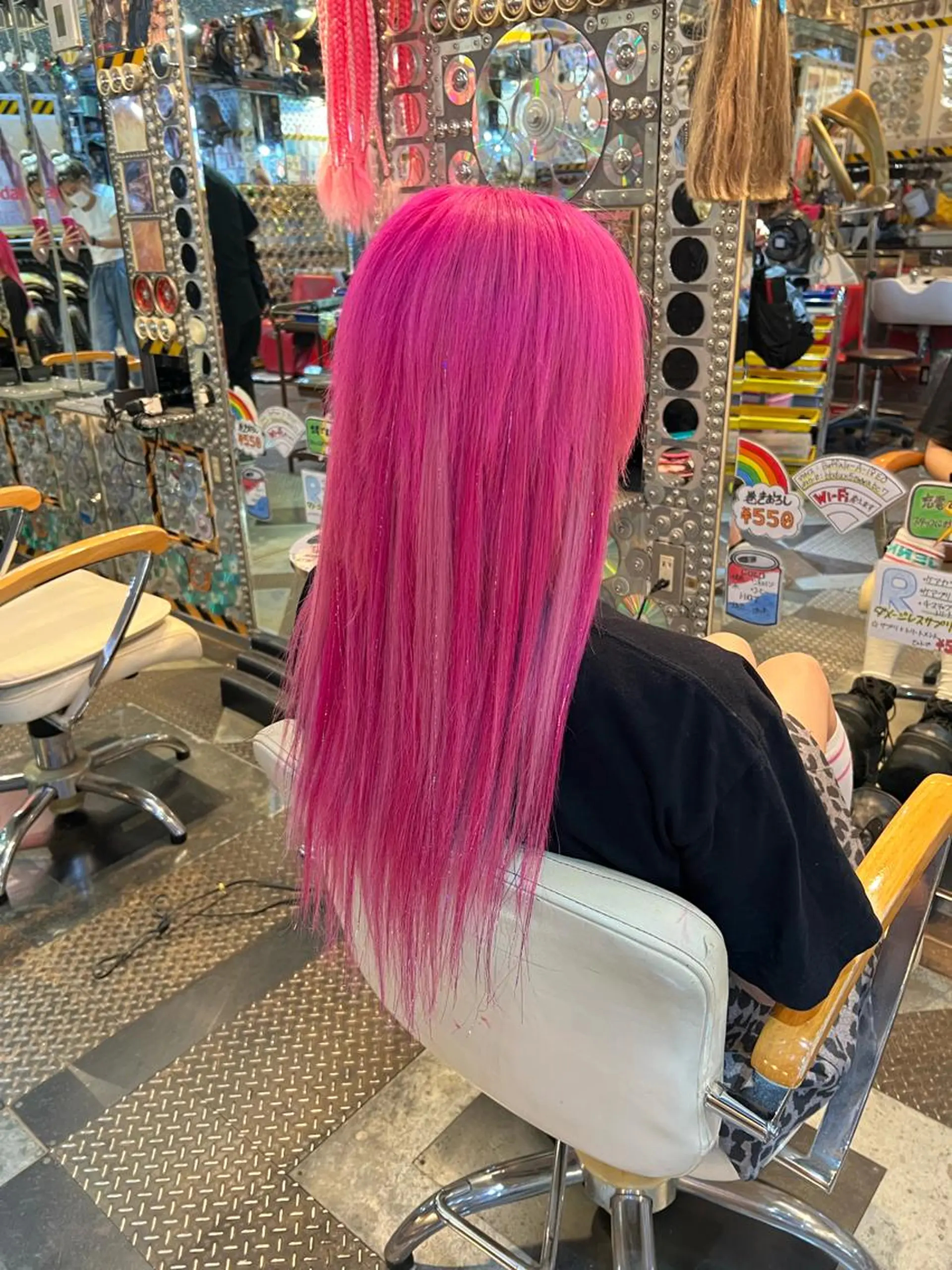 セミロング カラー ヘアアレンジ ダブルカラー ピンクカラー エクステ ウルフカット Hair Salon ADNESS所属・KOYA ｺﾔのヘアスタイル