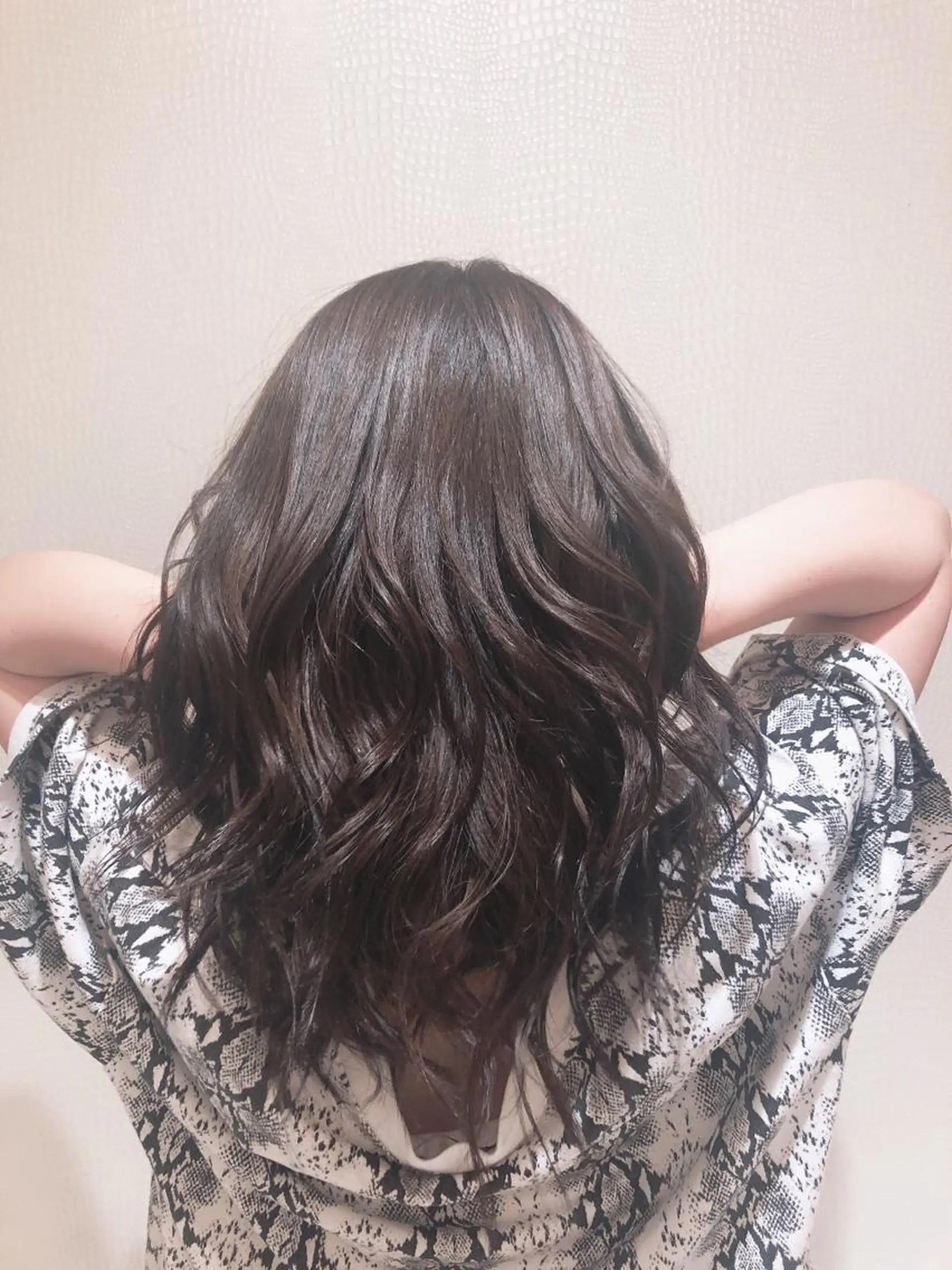 セミロング カラー トレンド眉🌈✨ megumiのマツエク・マツパデザイン