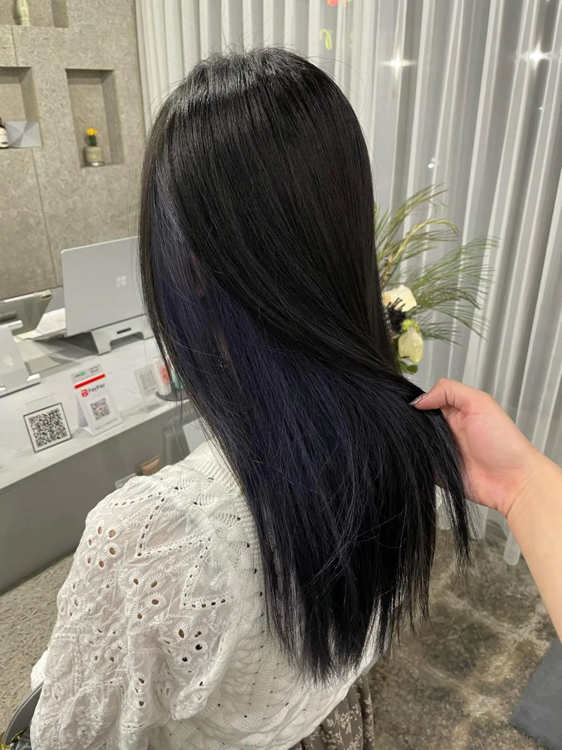 ロング akiba ryokaのヘアスタイル