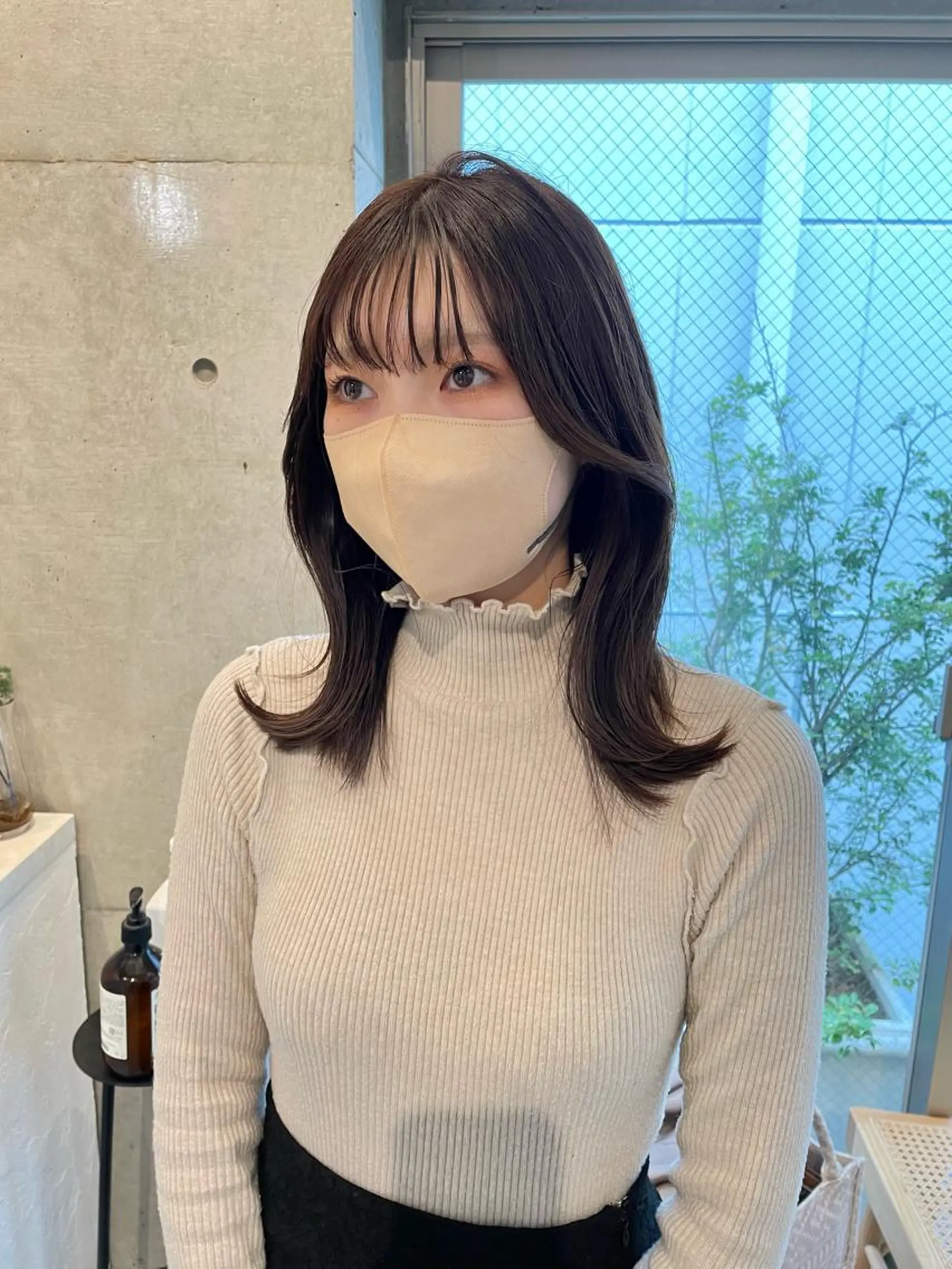 ミディアム カラー グレージュ オリーブグレージュ オリーブグレー カット ヘアカラー トリートメント レイヤーカット🎀 kanaのヘアスタイル