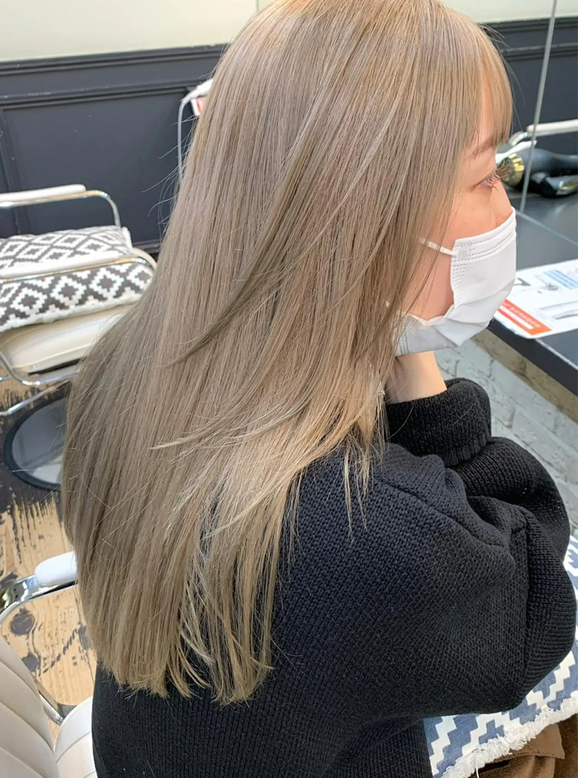 ロング カラー ベージュカラー ブリーチ 退色まで透明感ある ダブルカラー/リクのヘアスタイル