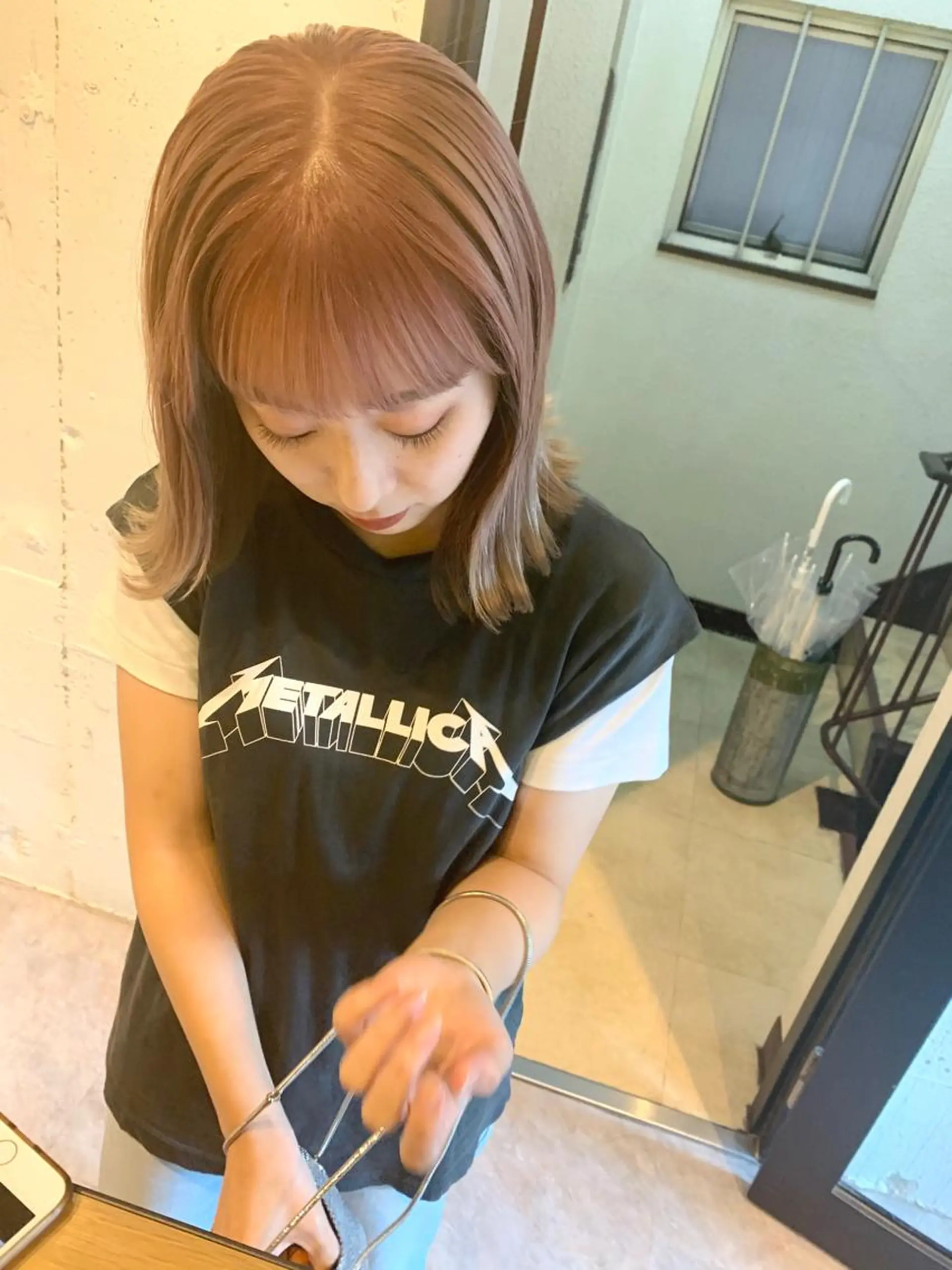 ミディアム カラー ベージュカラー ピンクカラー ピンクベージュ Fuuu《フゥ》所属・シノザキ シンゴのヘアスタイル