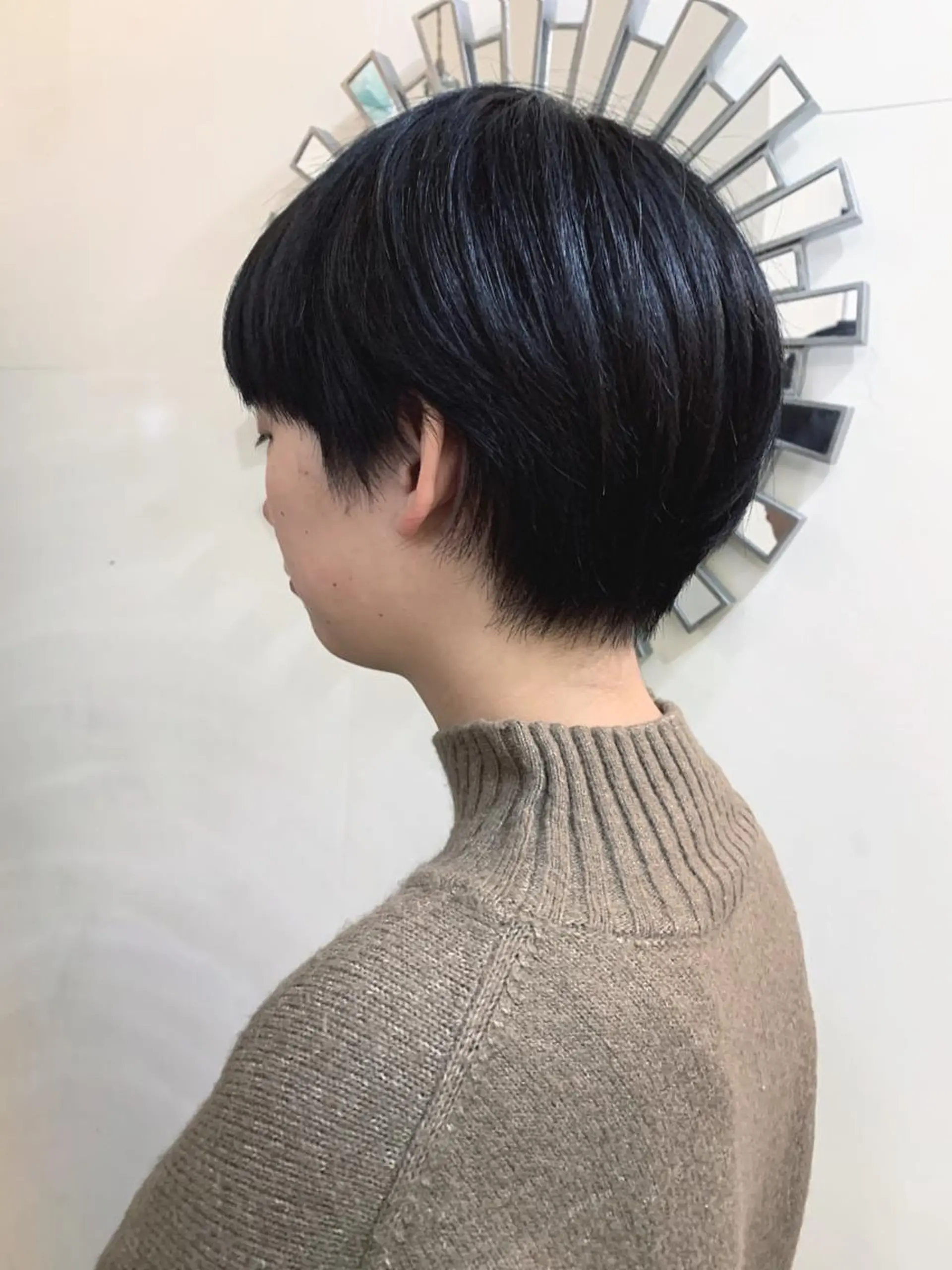 ショート カラー おおたけ あゆみのヘアスタイル