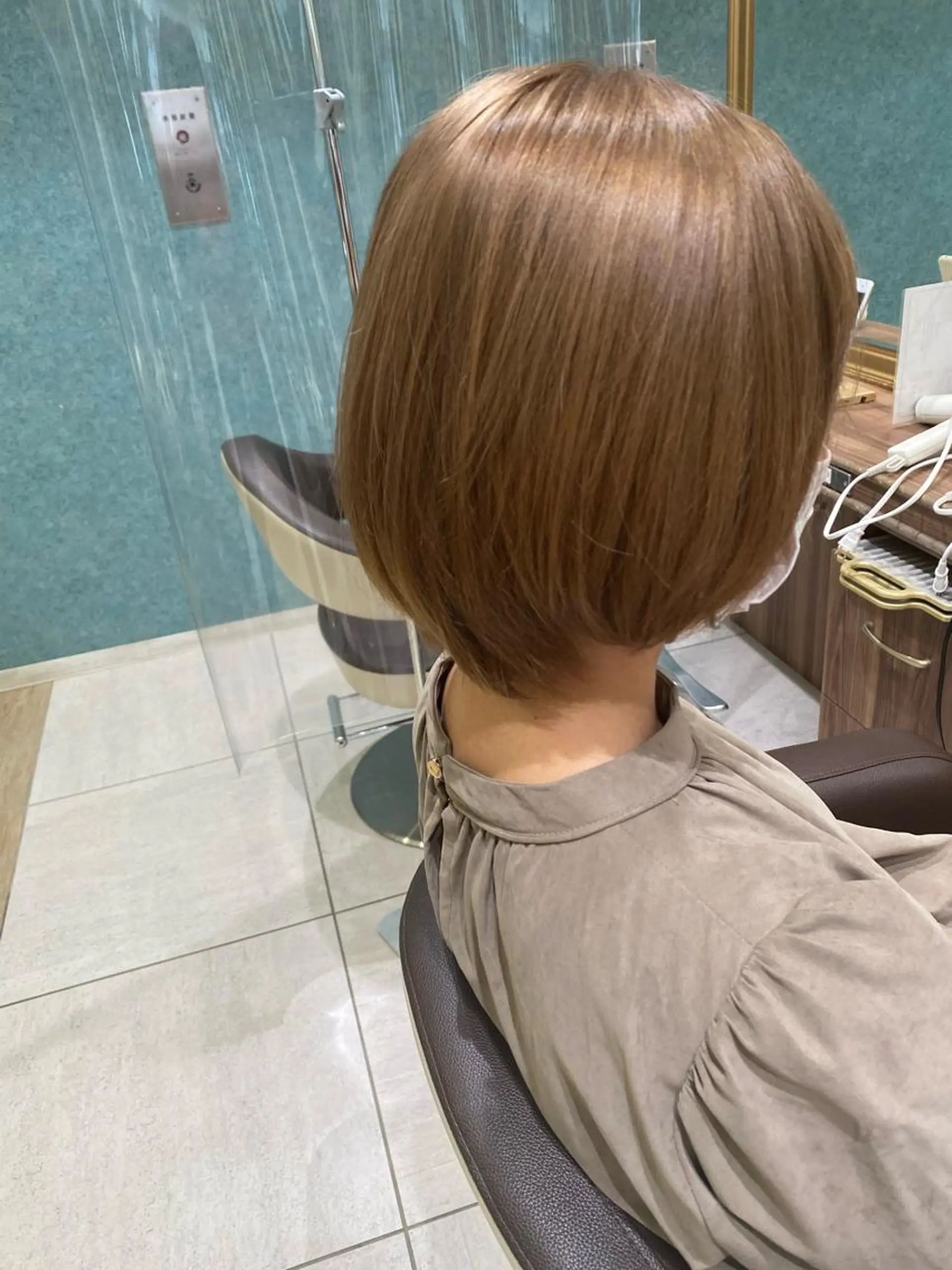 ミディアム 💎大人ハイライト 💎上杉一也💎のヘアスタイル