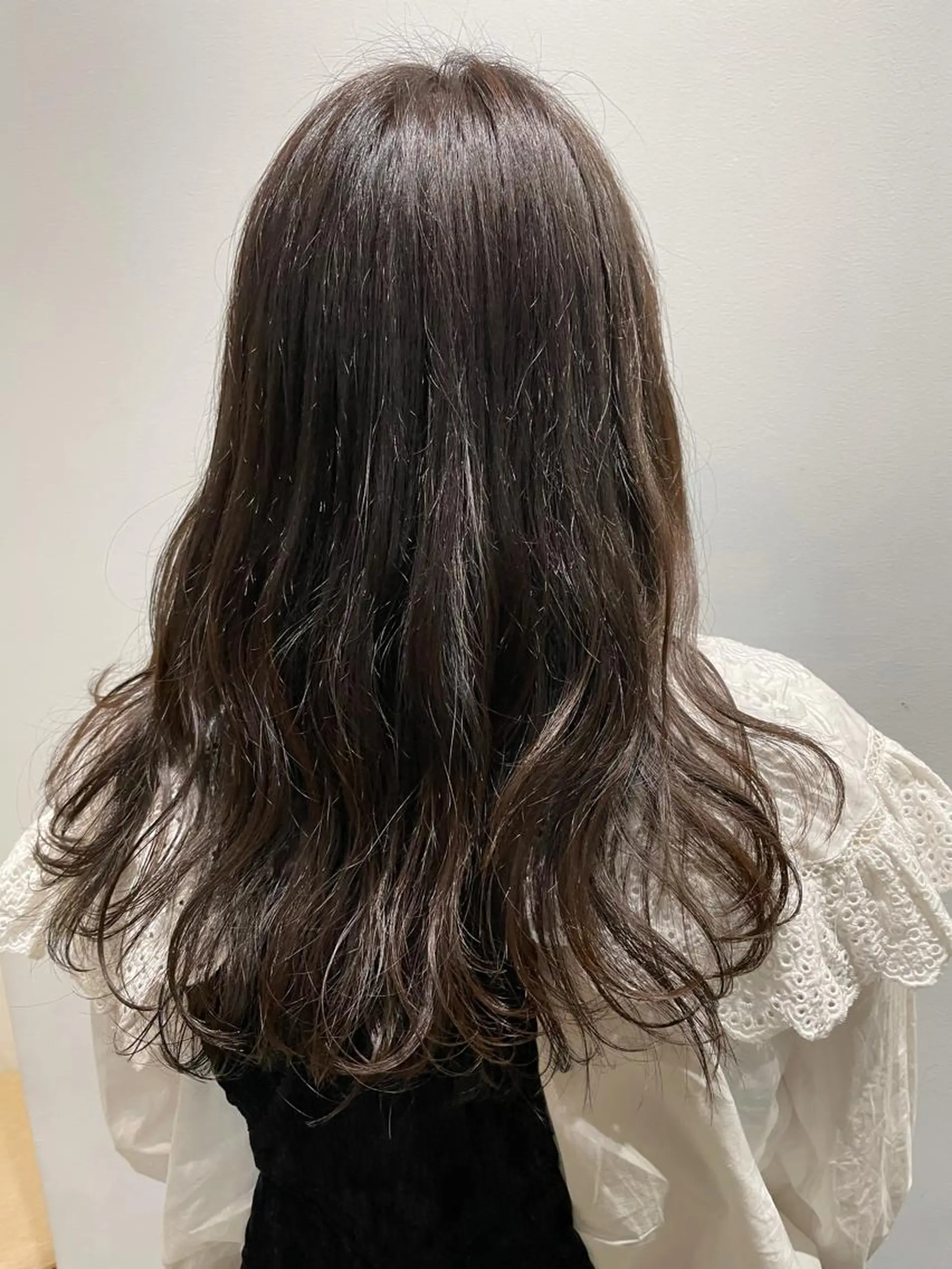 セミロング カラー 斉藤 瑞恵のヘアスタイル