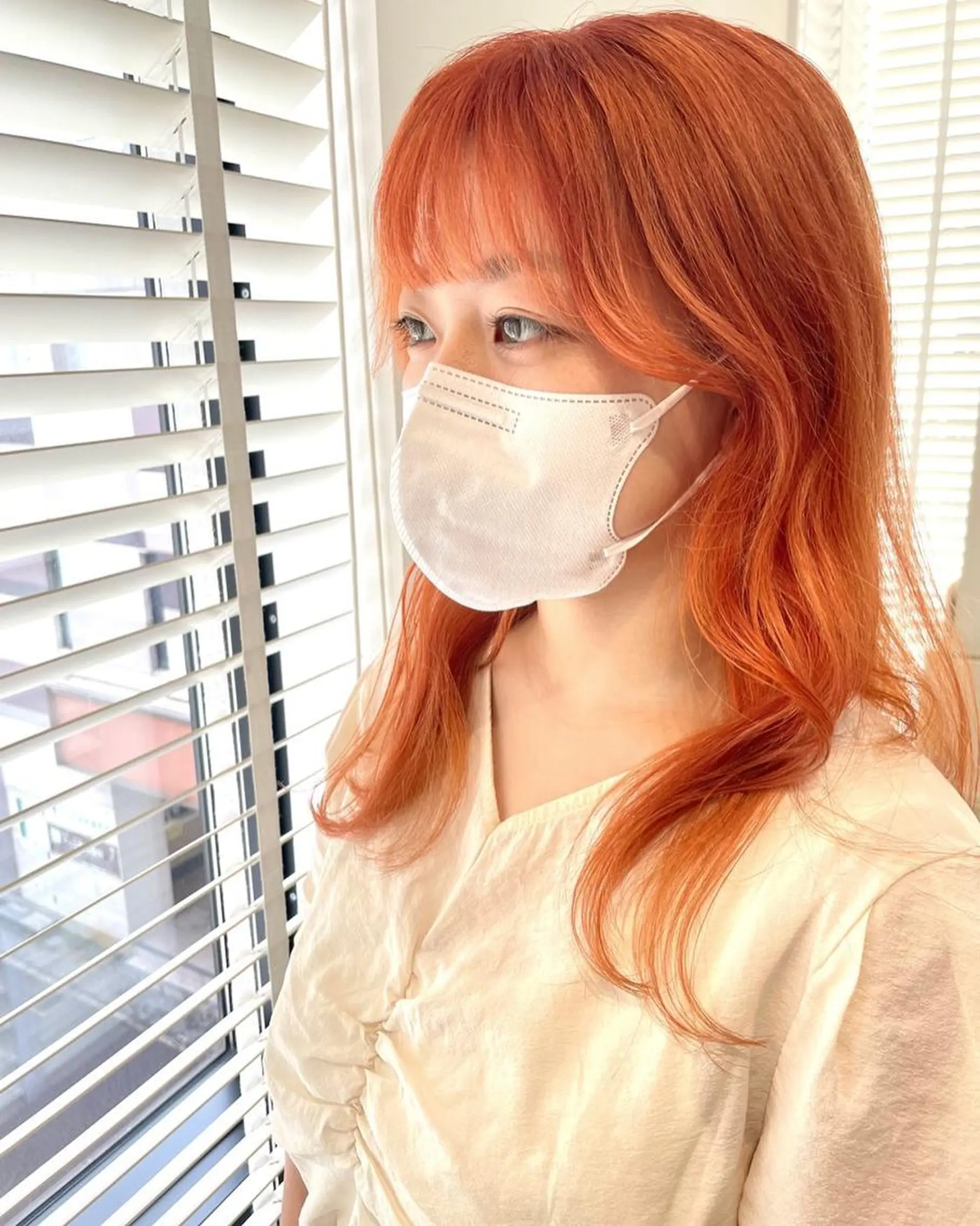 ミディアム カラー パーマ ヘアアレンジ メンズ キッズ ネイル マツエク・マツパ メンズハイトーン ハイトーンカラー オレンジ カラーマツエク オレンジ 🫧垢抜けヘア🫧 SHIORIのヘアスタイル