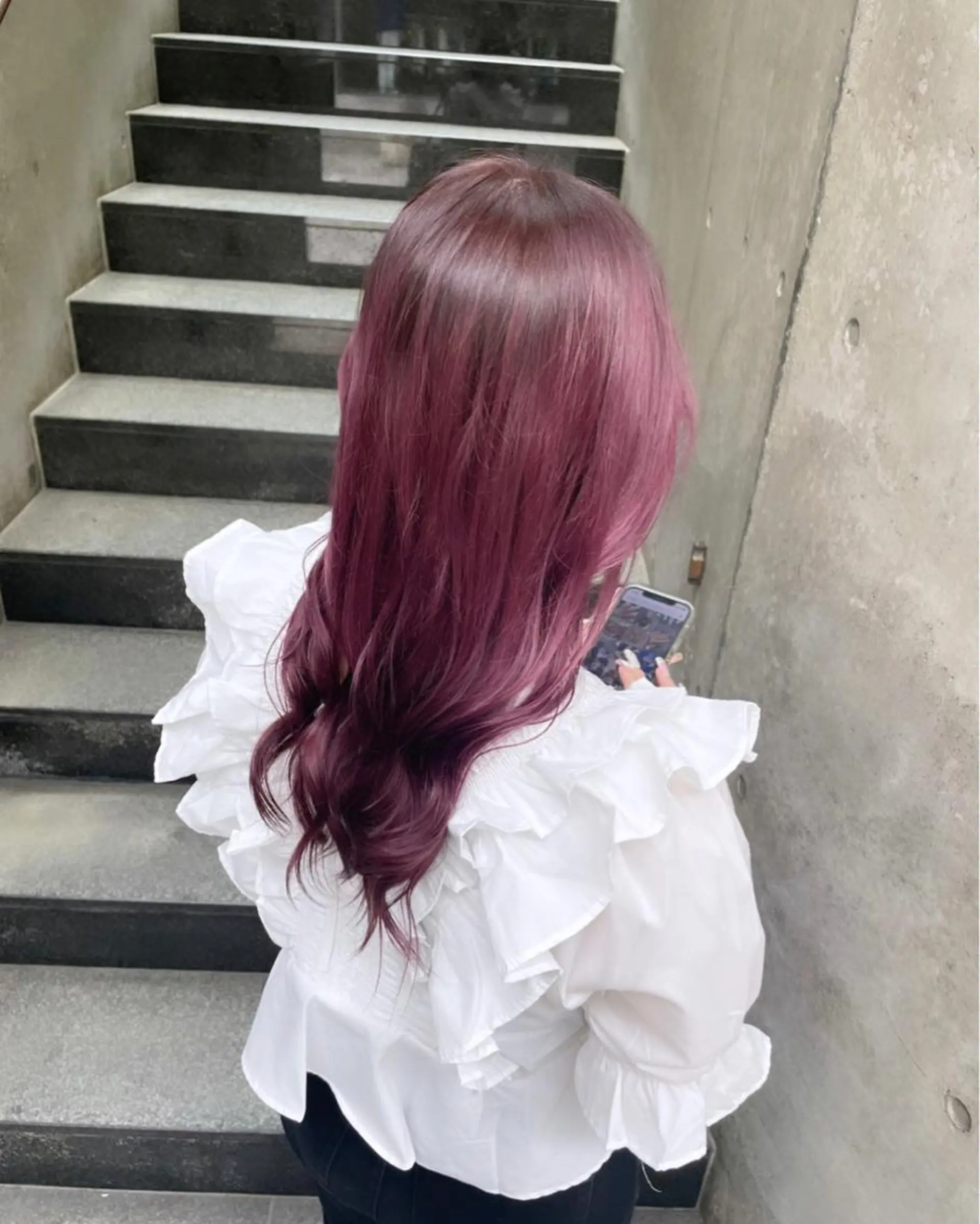 セミロング ヘアカラー LEF TATEMACHI所属・西山祐生/ハイトーン /ケアブリーチ/艶髪のヘアスタイル