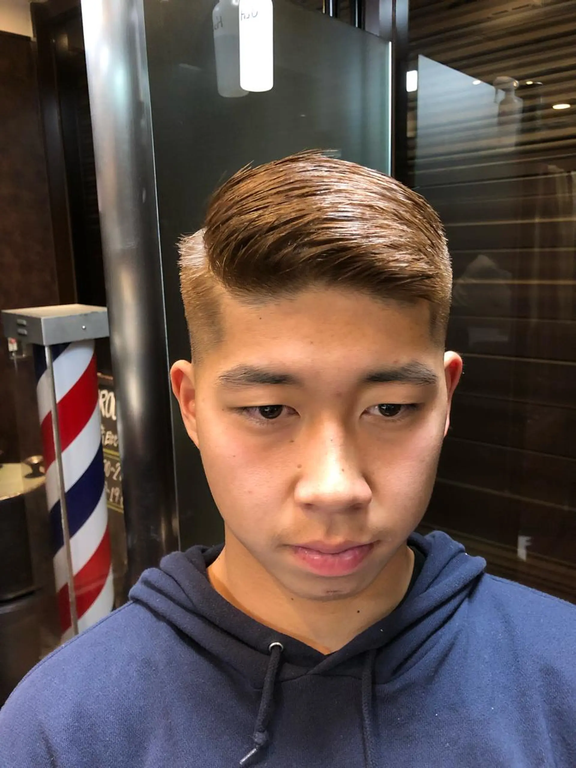 ショート カラー メンズ フェードカット メンズハイトーン ハイトーンカラー 【店長】福田 健人のヘアスタイル