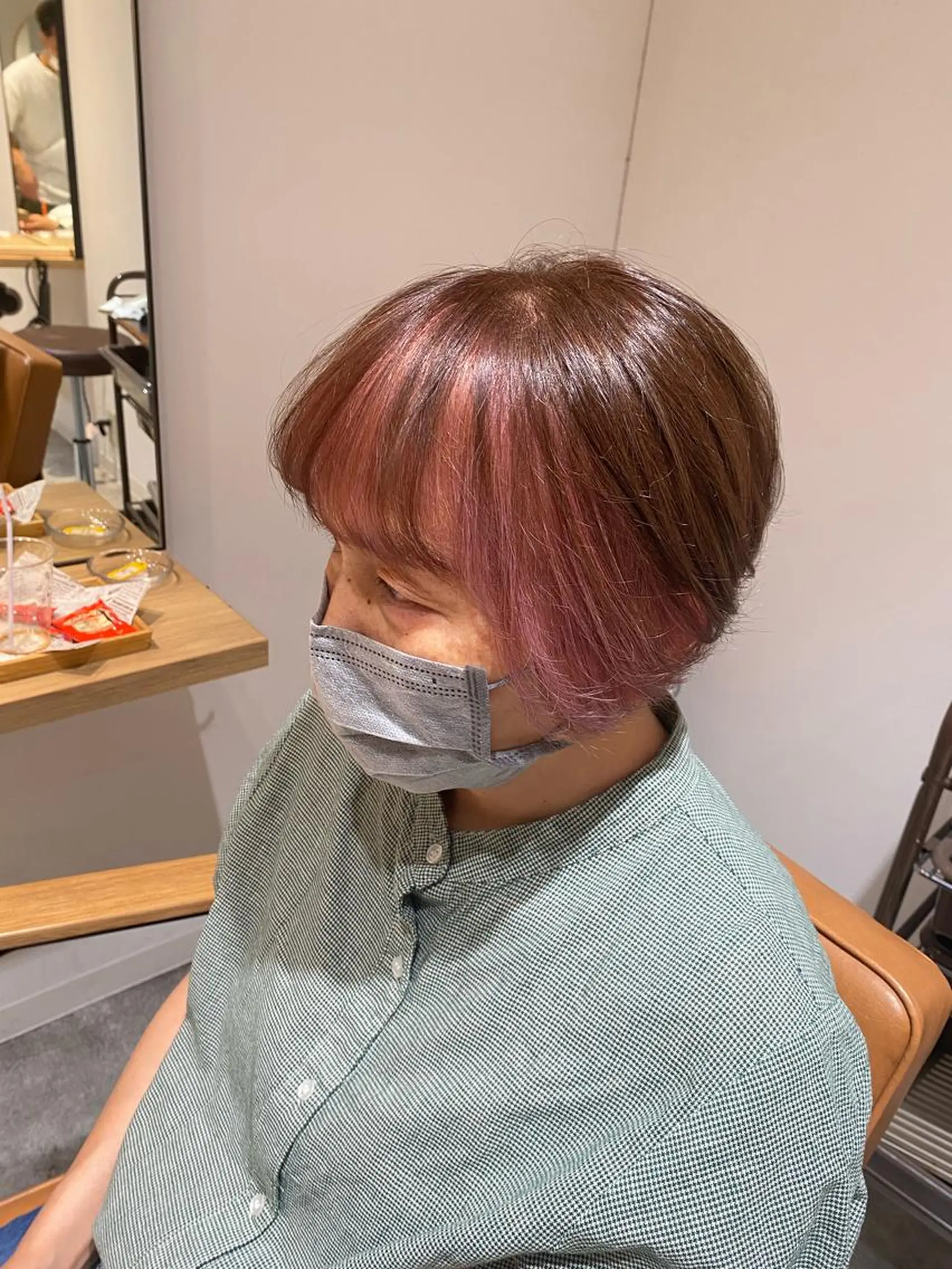 ショート カラー ミストバング  フェイスフレーミング ピンクカラー カット ヘアカラー オスズ 🎀´-のヘアスタイル