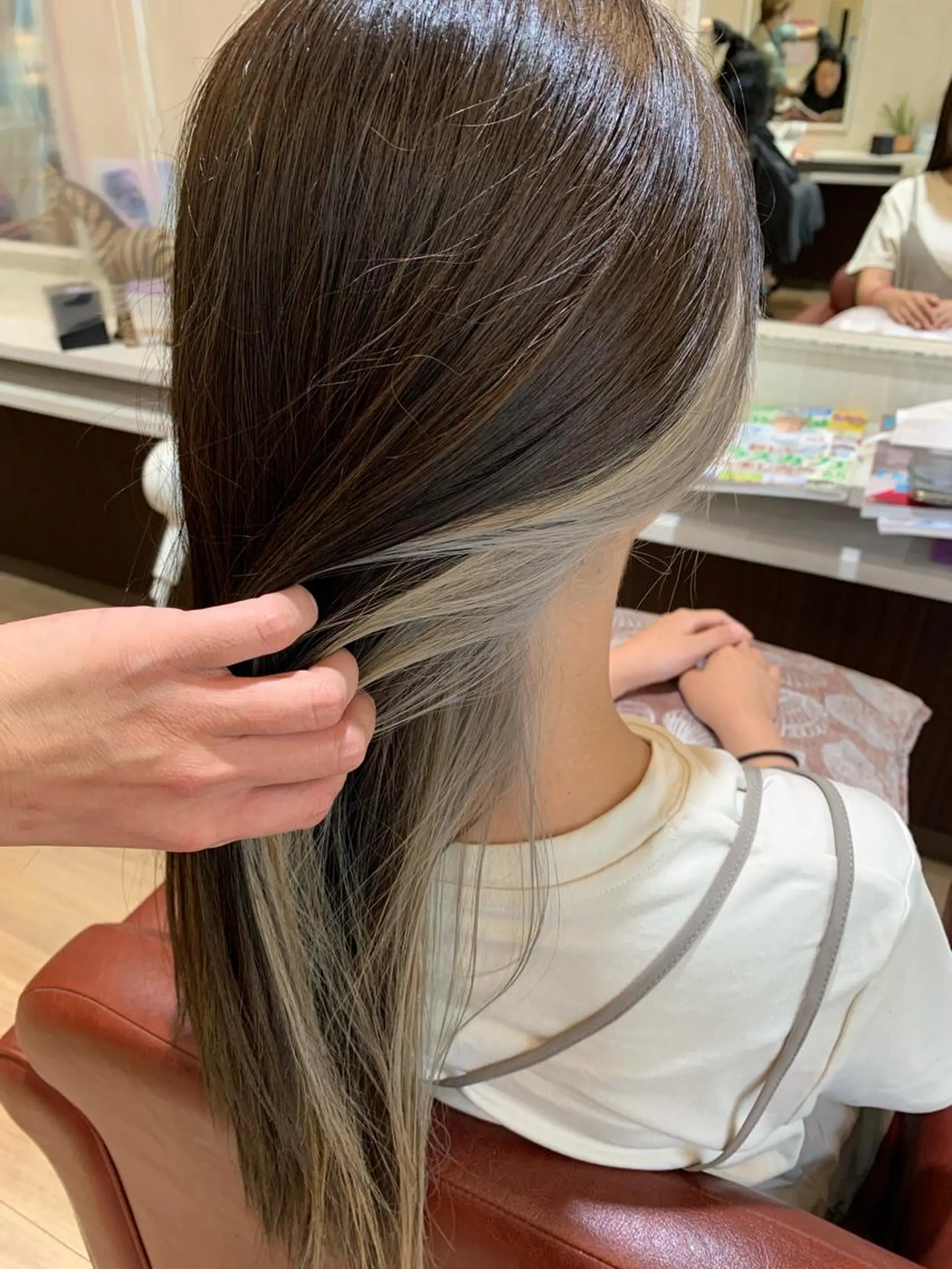 ロング カラー アッシュ アッシュグレー アッシュグレージュ ベージュカラー グレージュ hair & spa Nalu所属・hair & spa Naluのヘアスタイル