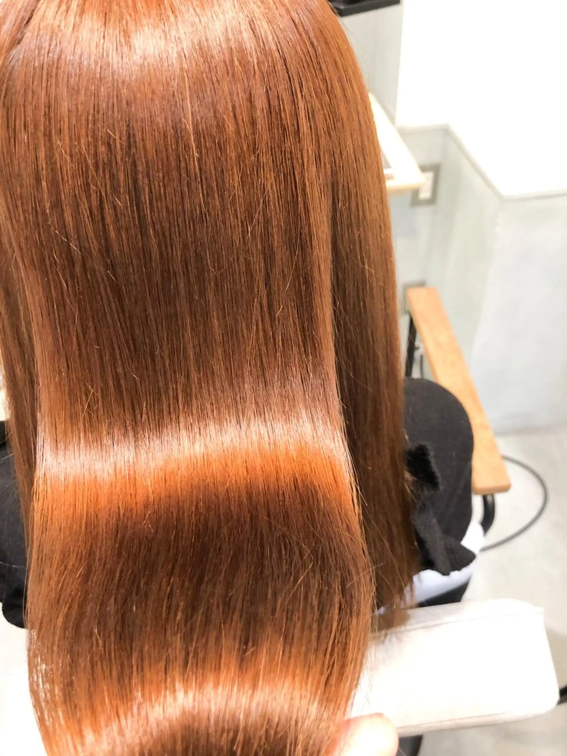 ミディアム カラー ハイトーンカラー カット トリートメント 髪質改善 suzukiのヘアスタイル