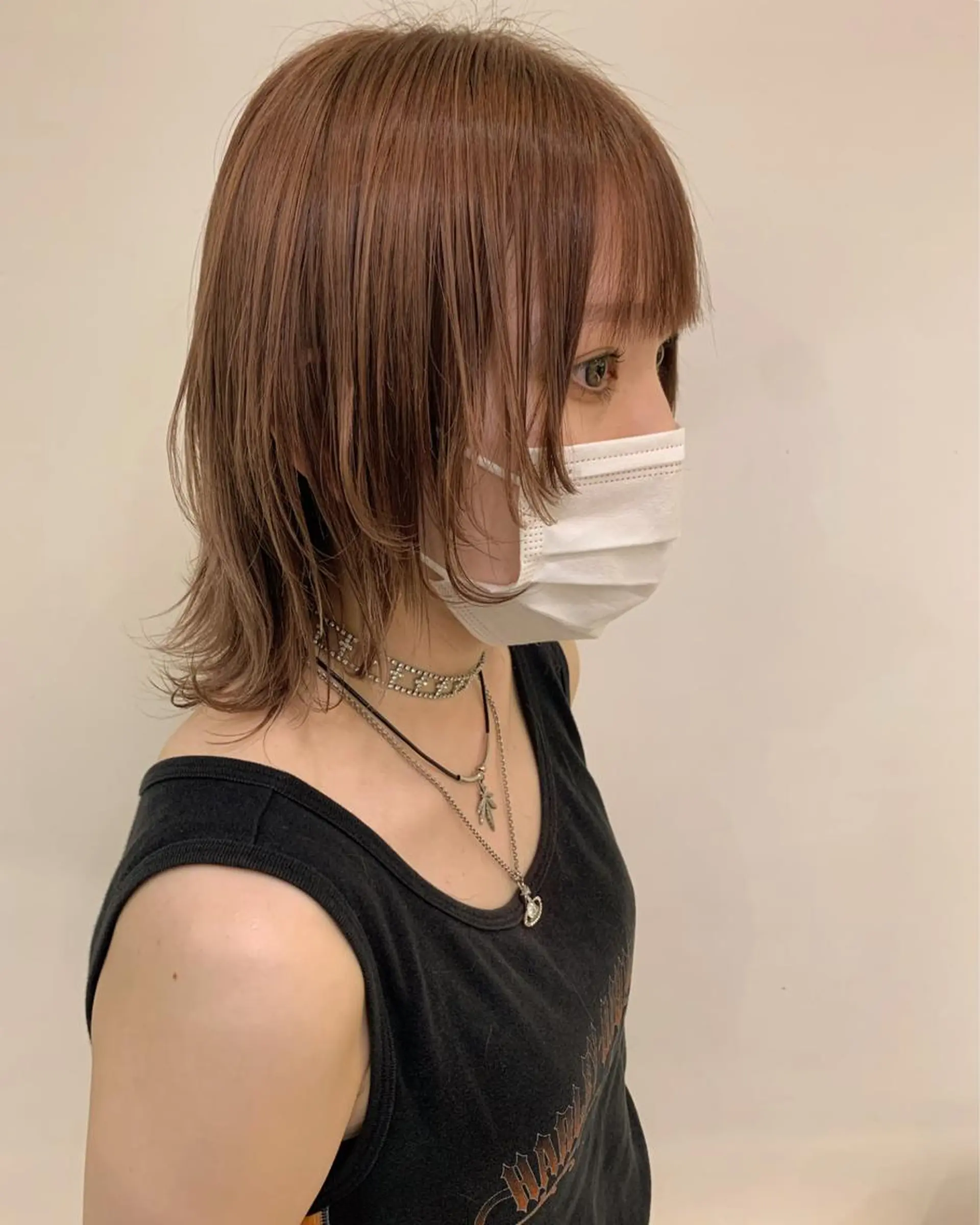 ミディアム ブリーチ/ウルフ ハッシュカット/石山のヘアスタイル