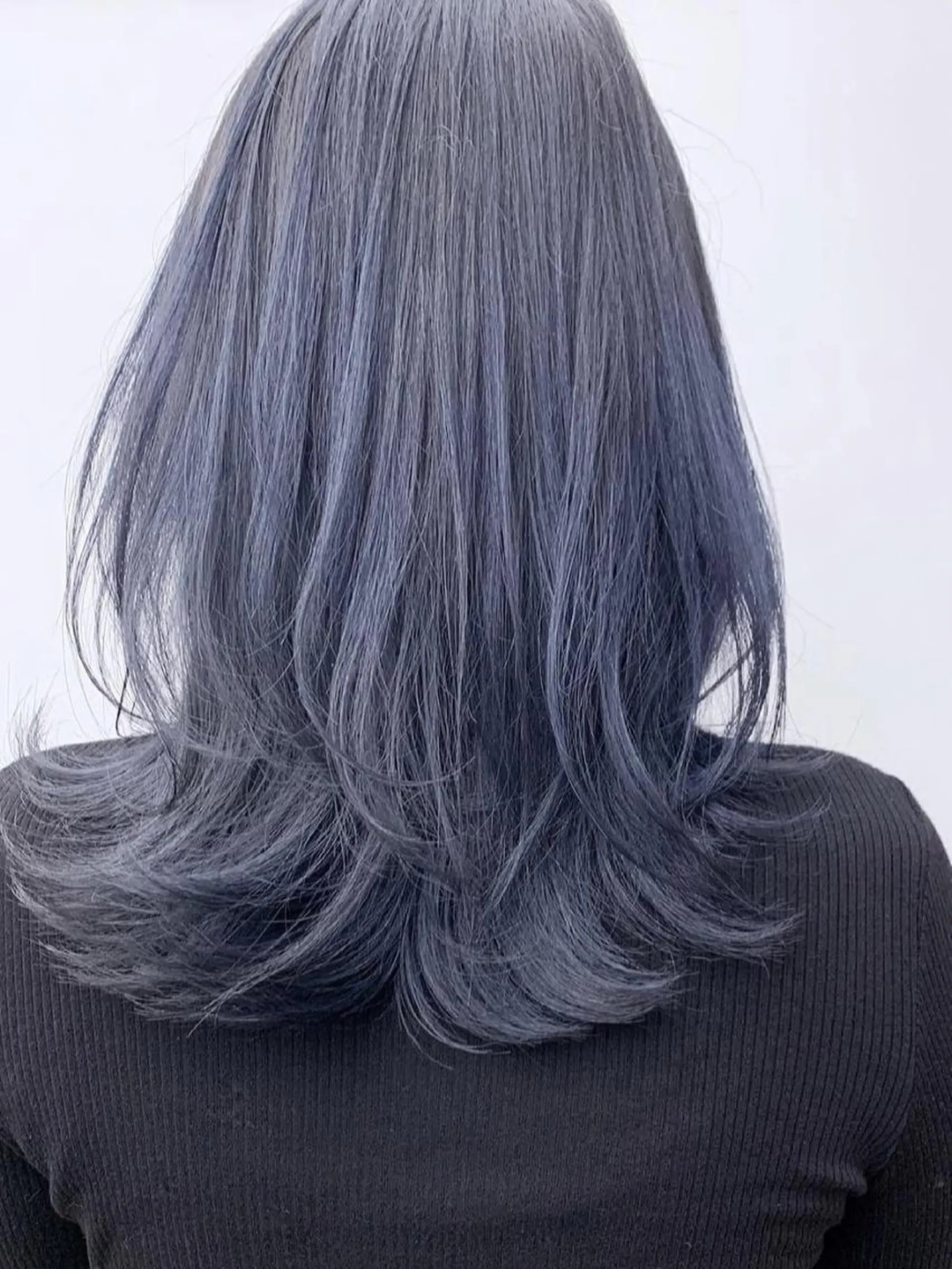 セミロング カラー パーマ ヘアアレンジ 成人式 アディクシーカラー アッシュ ミストバング ブリーチ N゜jillva ナンバージルバのヘアスタイル