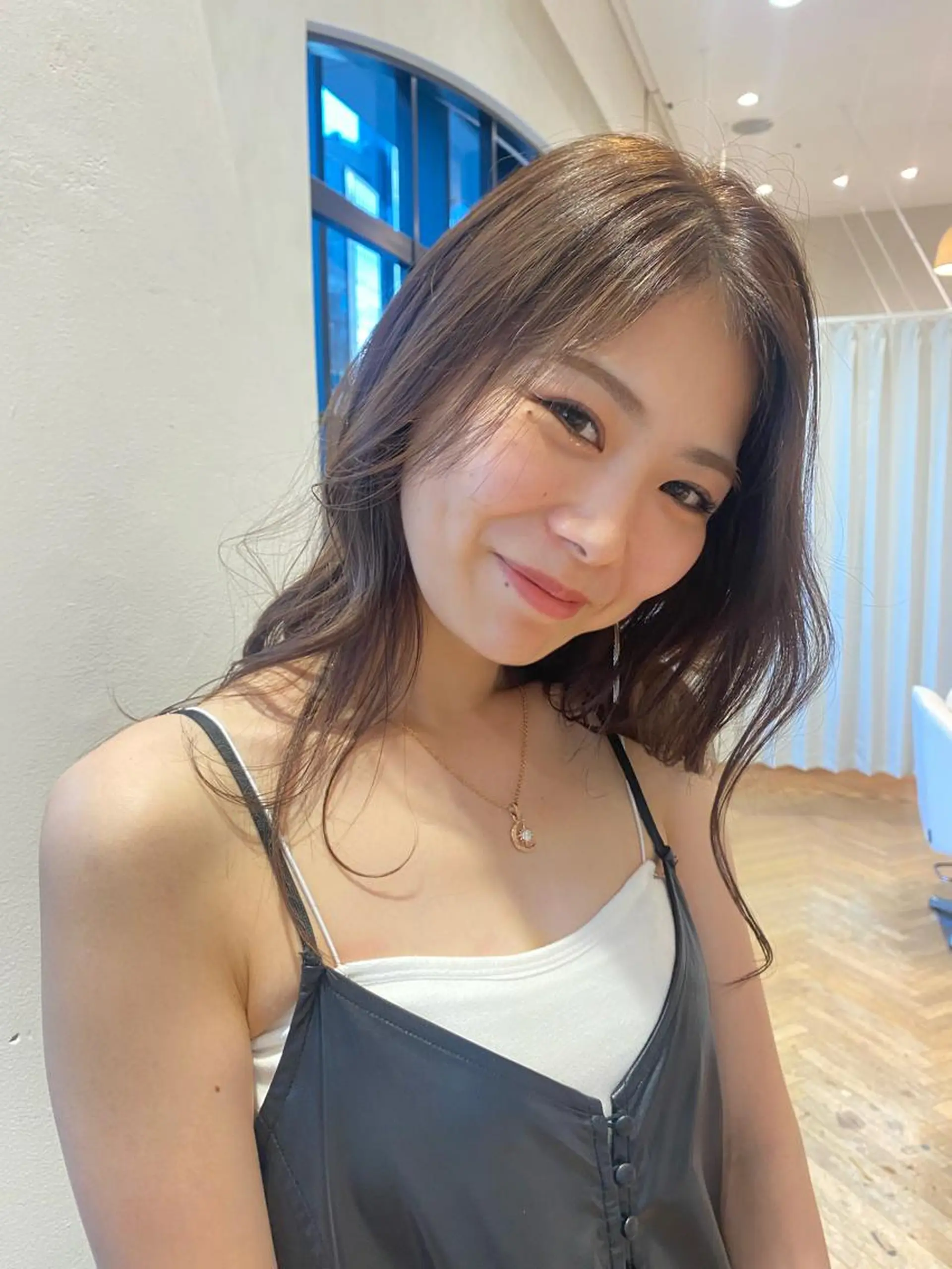 ロング カラー ブリーチ 増井 彩乃のヘアスタイル