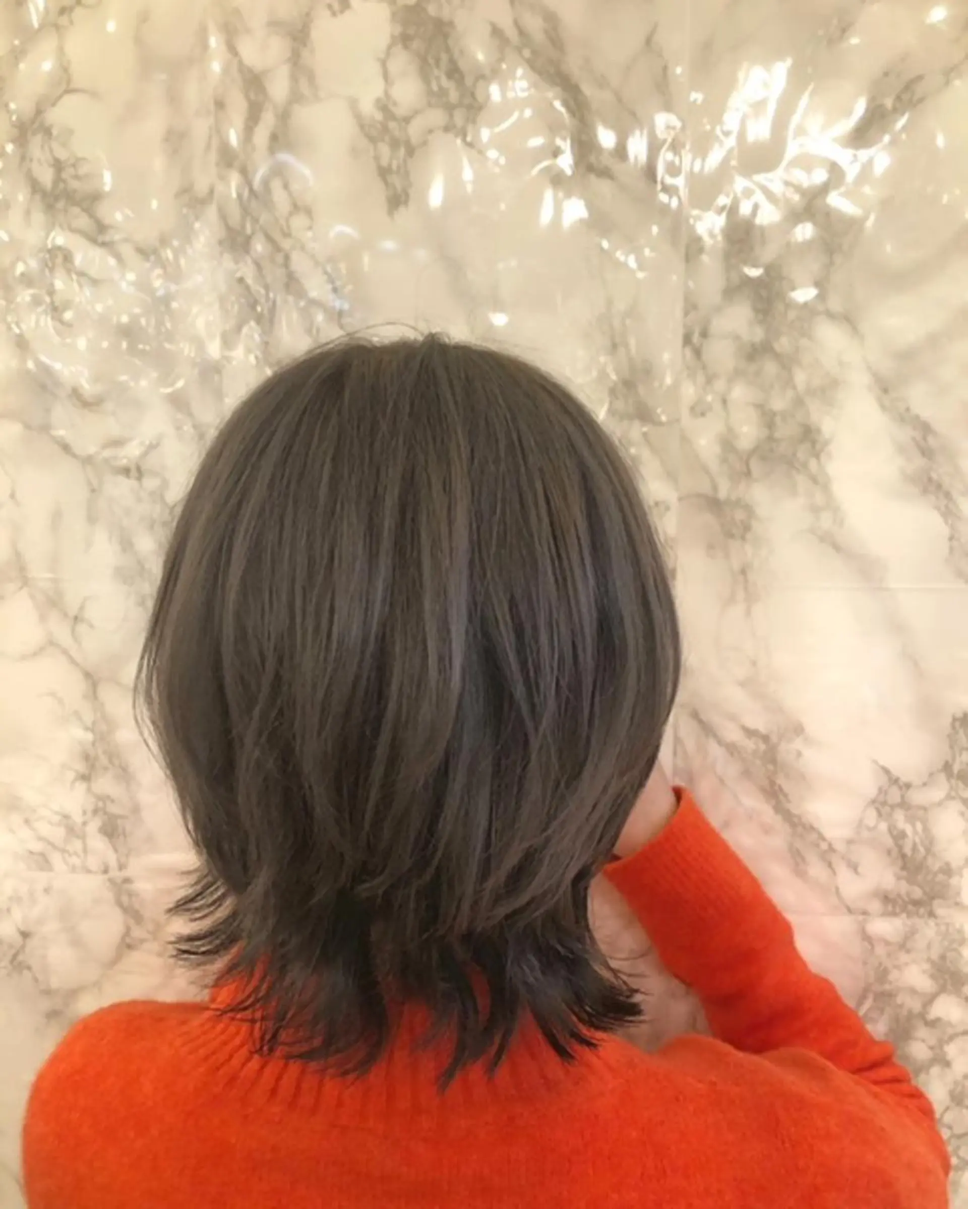 ミディアム カラー ブリーチ グレージュ ワイドバング ウルフカット 🟦西荻窪メンズ特化 美容師🟦Yu-Jiのヘアスタイル