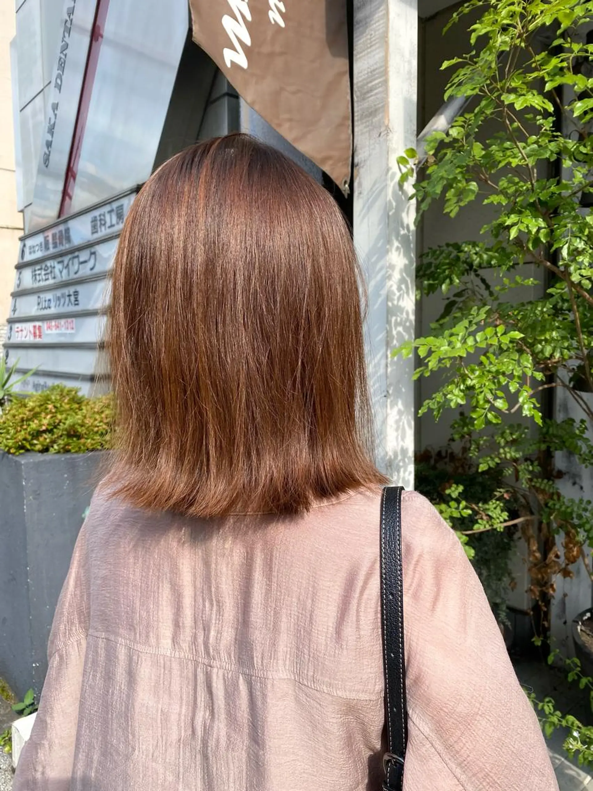 ミディアム 外ハネヘア 鈴木 奈波のヘアスタイル
