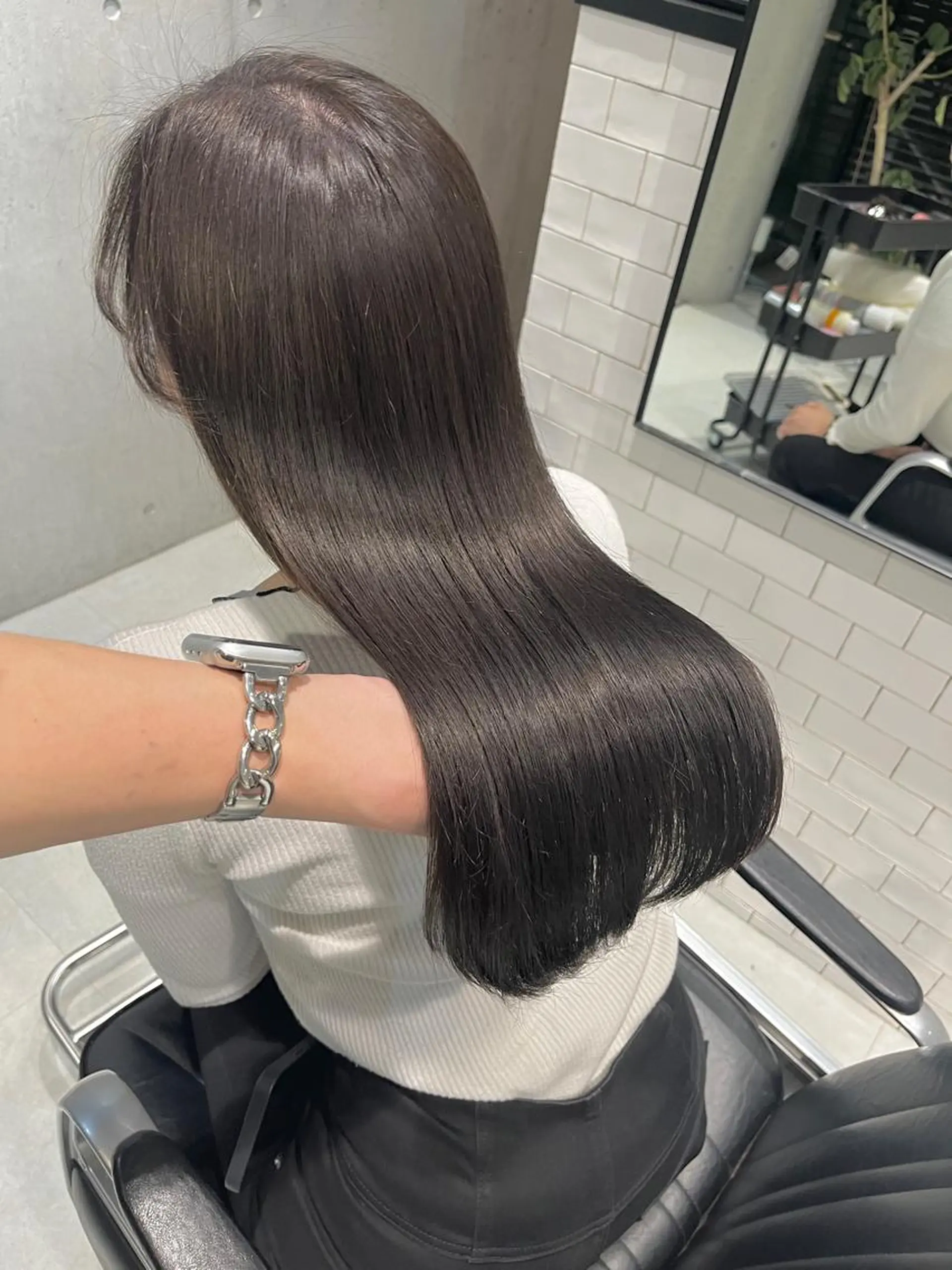 ロング カラー パーマ ベージュカラー オリーブベージュ ヘアカラー トリートメント 🌸グレージュ/ ベージュ🌸yutaのヘアスタイル