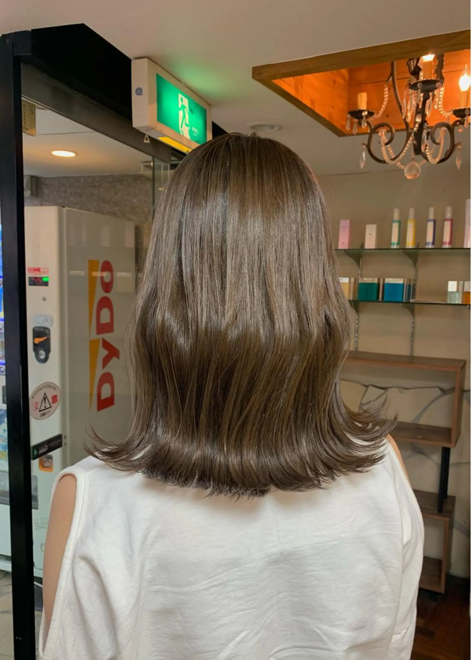 ミディアム カラー ベージュカラー ブリーチ ブリーチなしカラー 顔周りカット カット ヘアカラー トリートメント LUMO所属・矢野 晃平のヘアスタイル