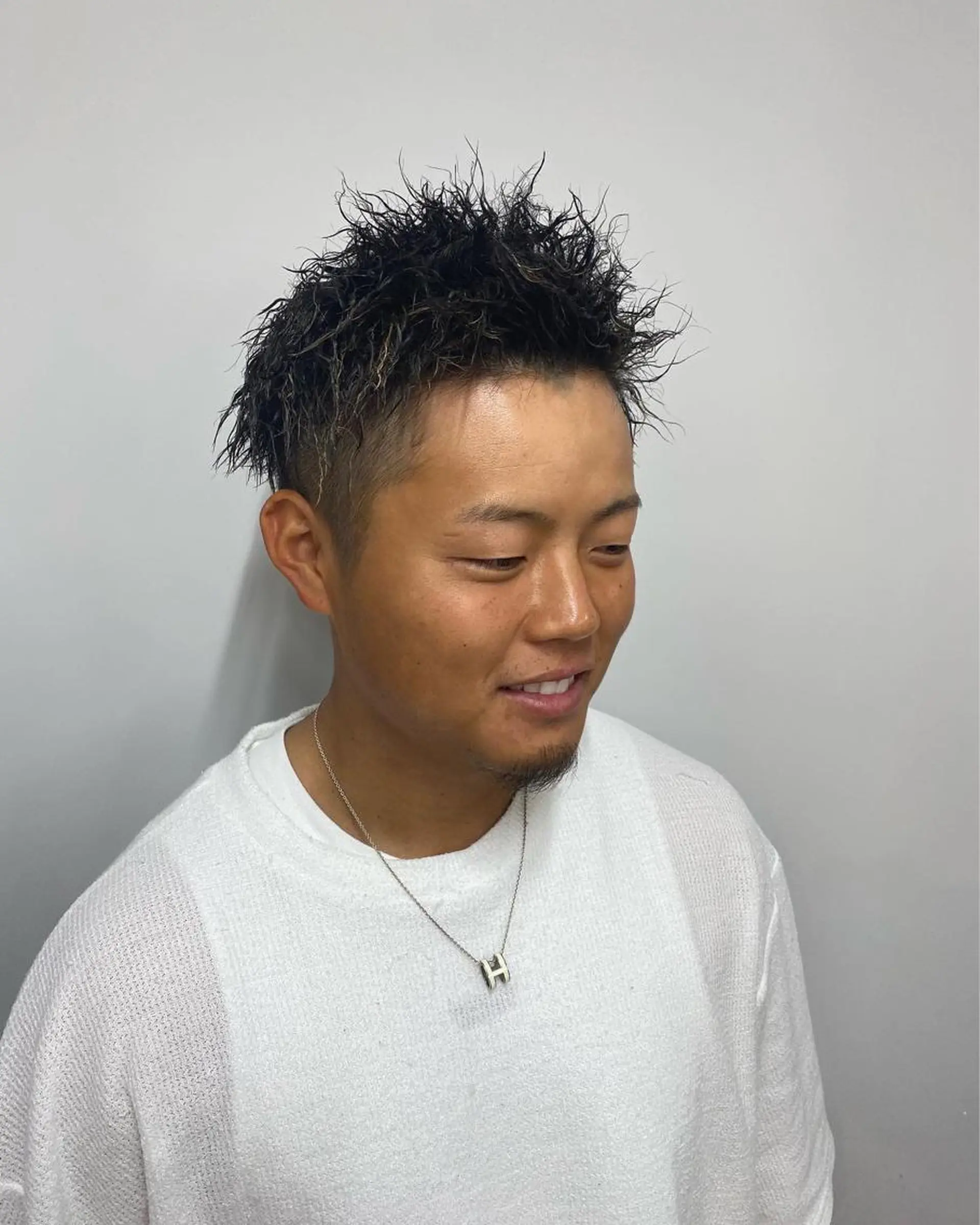 パーマ ツイストパーマ 橘 侑弥のヘアスタイル