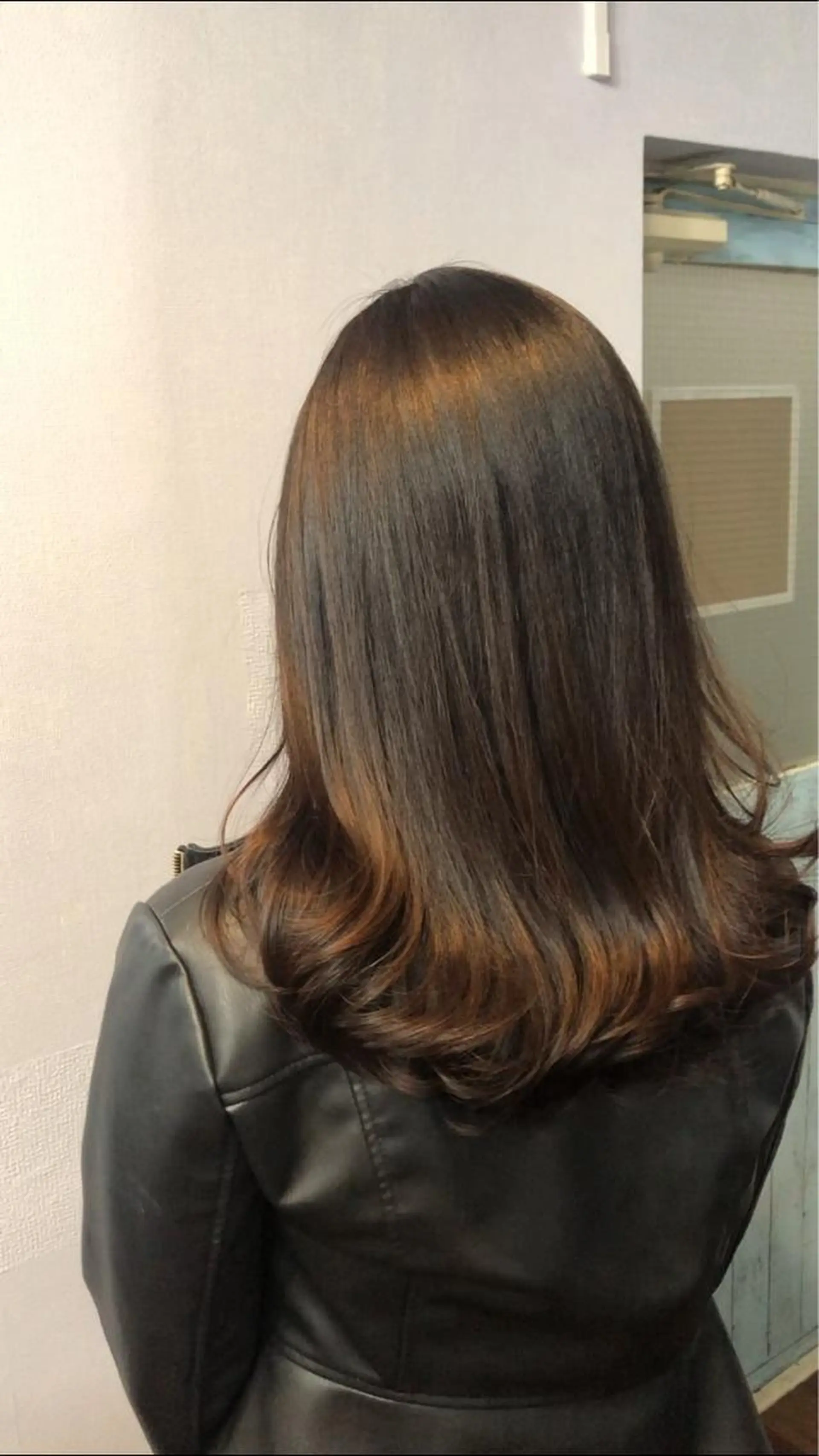 セミロング カラー 透明感カラー 🌈美髪✂︎艶色🎨 頭皮改善🍀TAKUのヘアスタイル