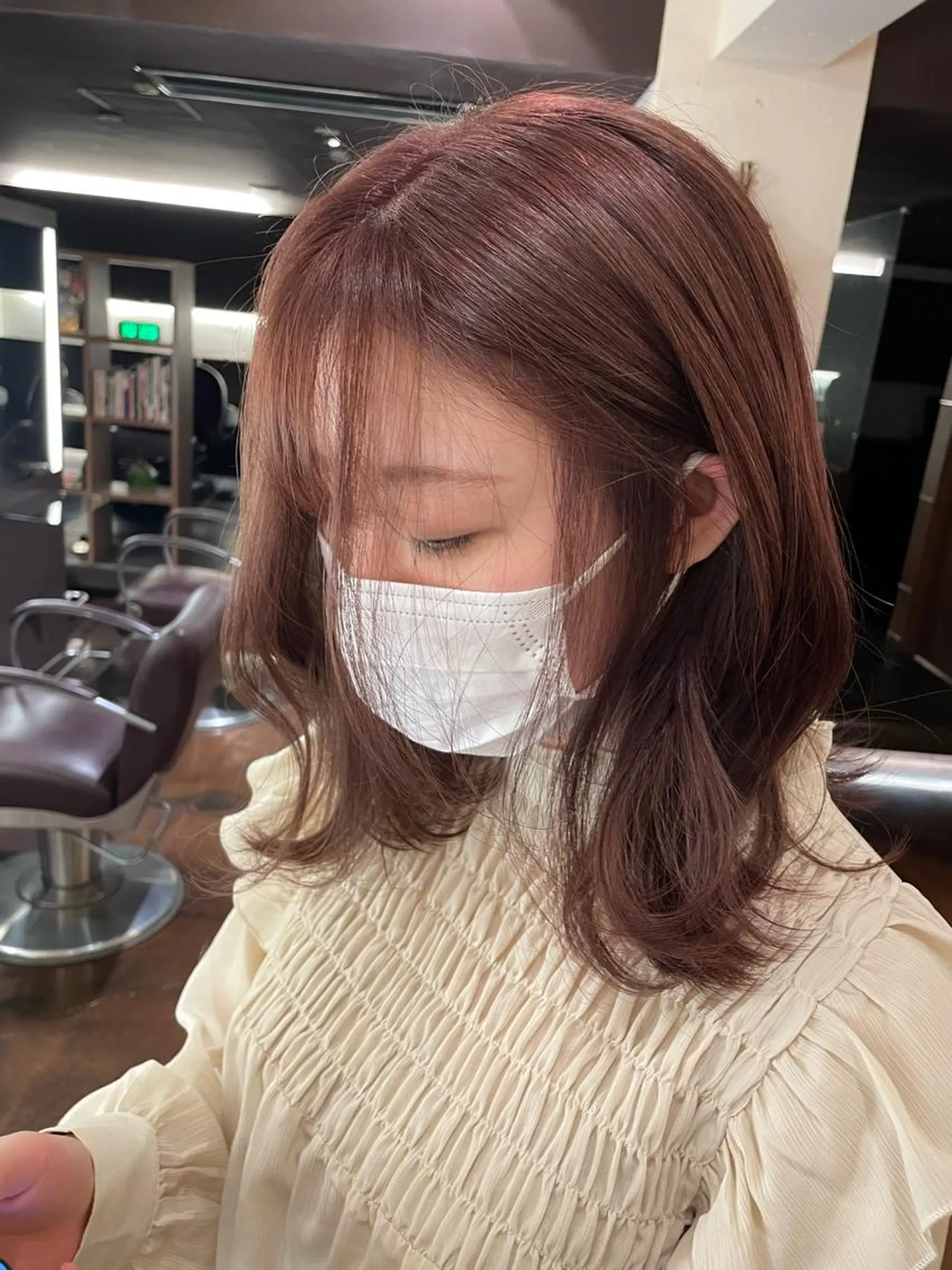 ミディアム カラー 韓国ナチュラル・ ベージュ/落合夏希のヘアスタイル