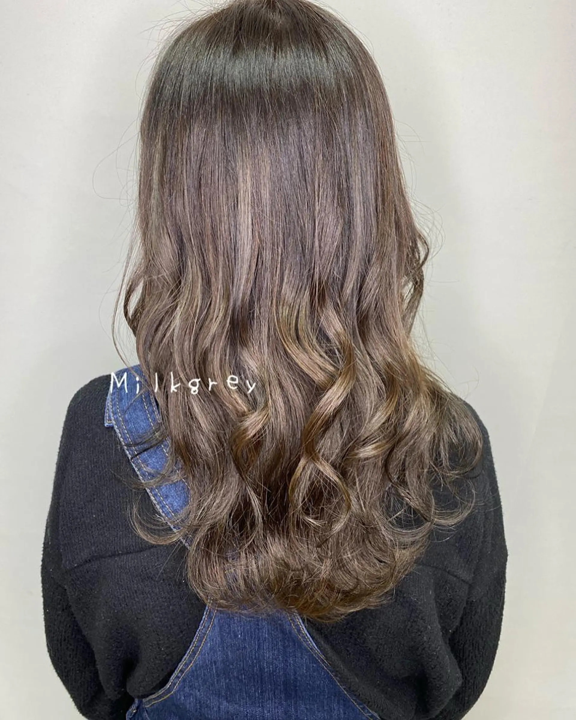 セミロング カラー ヘアアレンジ HAIRSALONLOOP所属・川上 麻梨阿のヘアスタイル