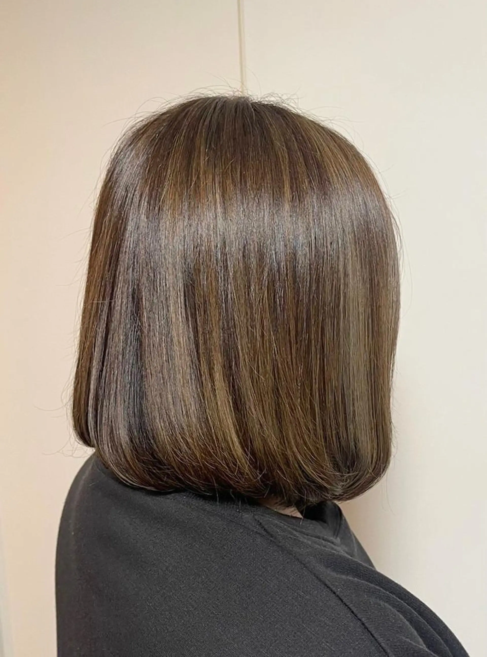 ミディアム カラー アッシュ グレージュ ️🫧押上️🫧はな 🫧まとまるショートのヘアスタイル