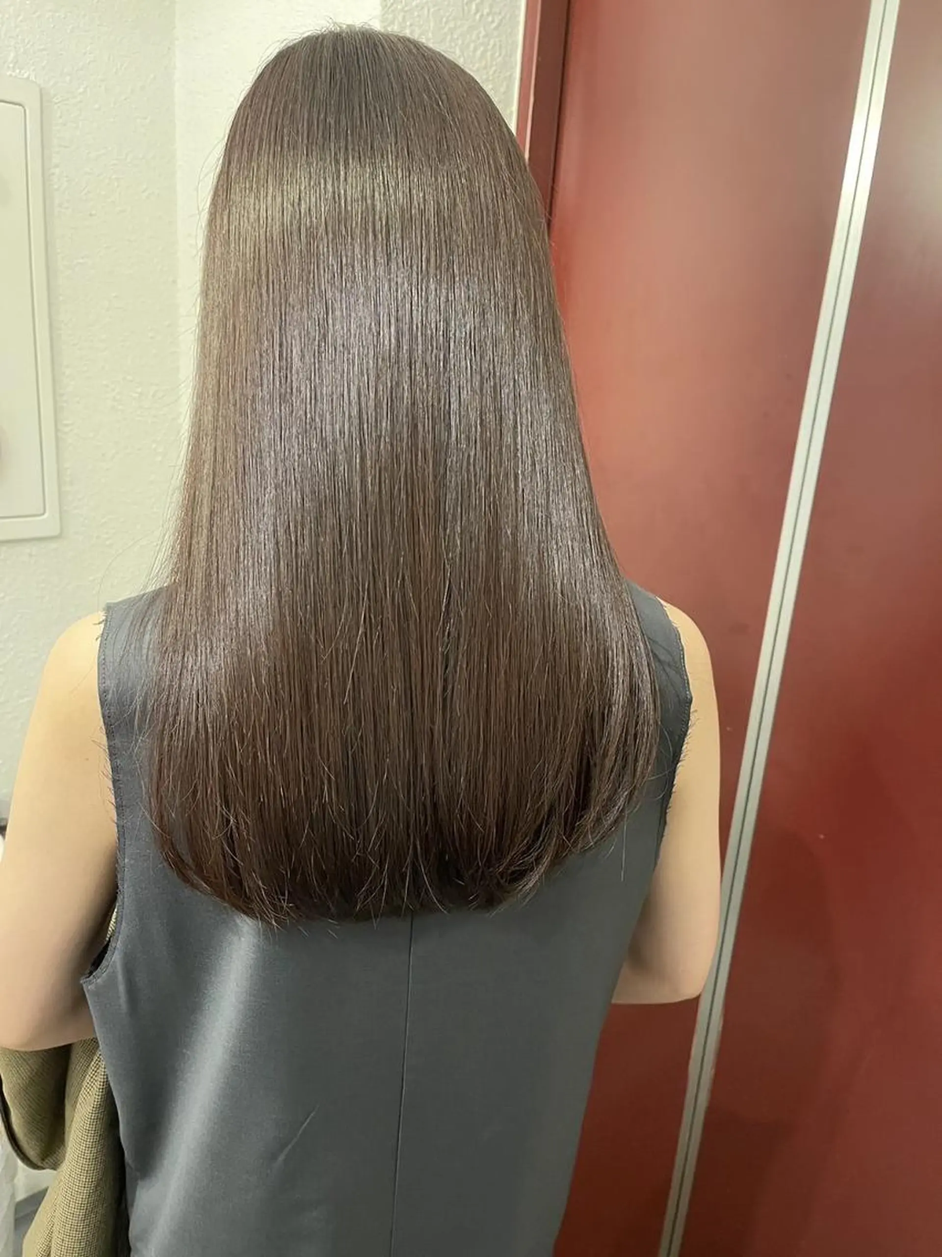 ロング カラー ブリーチ ケアブリーチ 透明感カラー ダブルカラー ハイライトカラー newibelsia 名駅のヘアスタイル