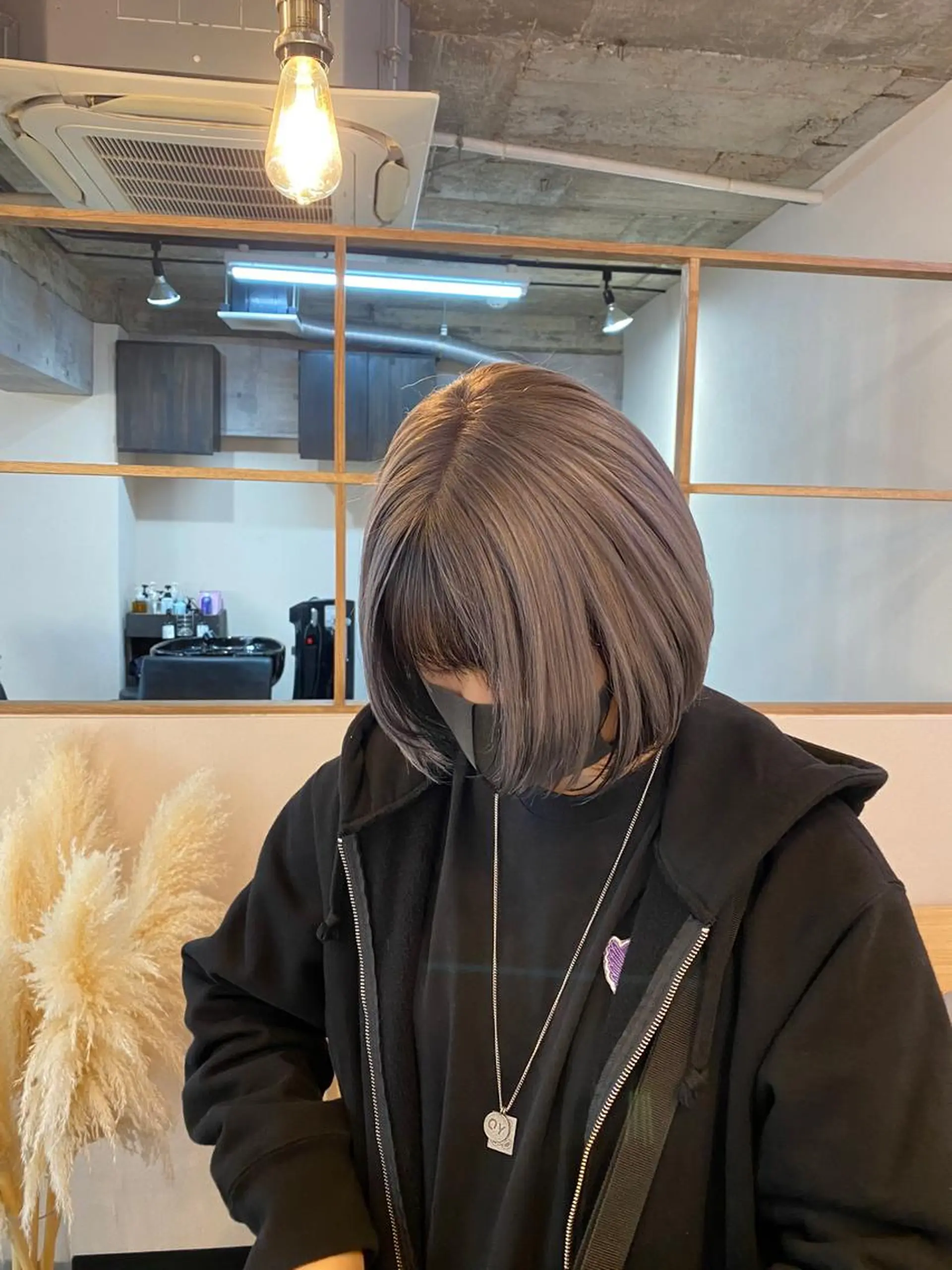 ミディアム DopeLIT モデル募集中のヘアスタイル