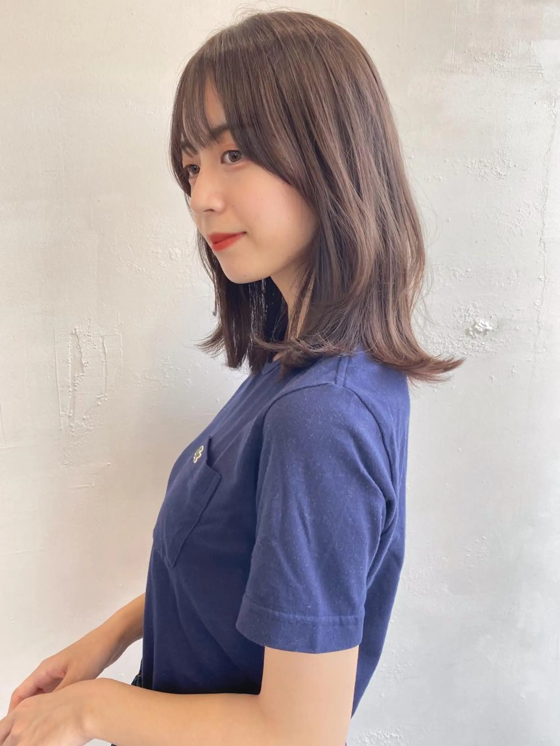 ミディアム くびれヘア くびれレイヤー レイヤーカット 鎌倉 彩のヘアスタイル