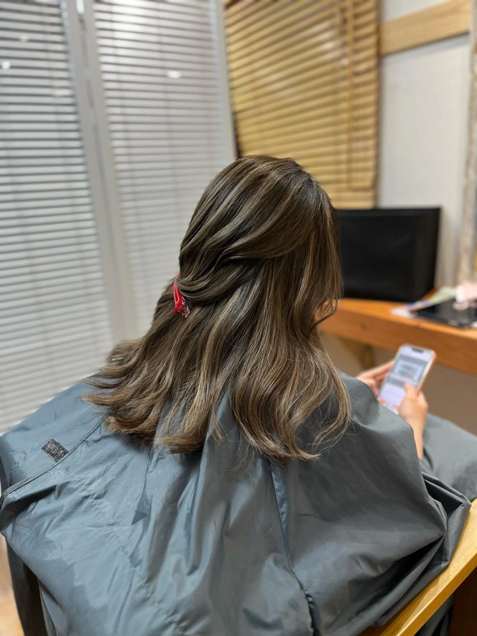 セミロング カラー カット ヘアカラー トリートメント さいとう つかさのヘアスタイル